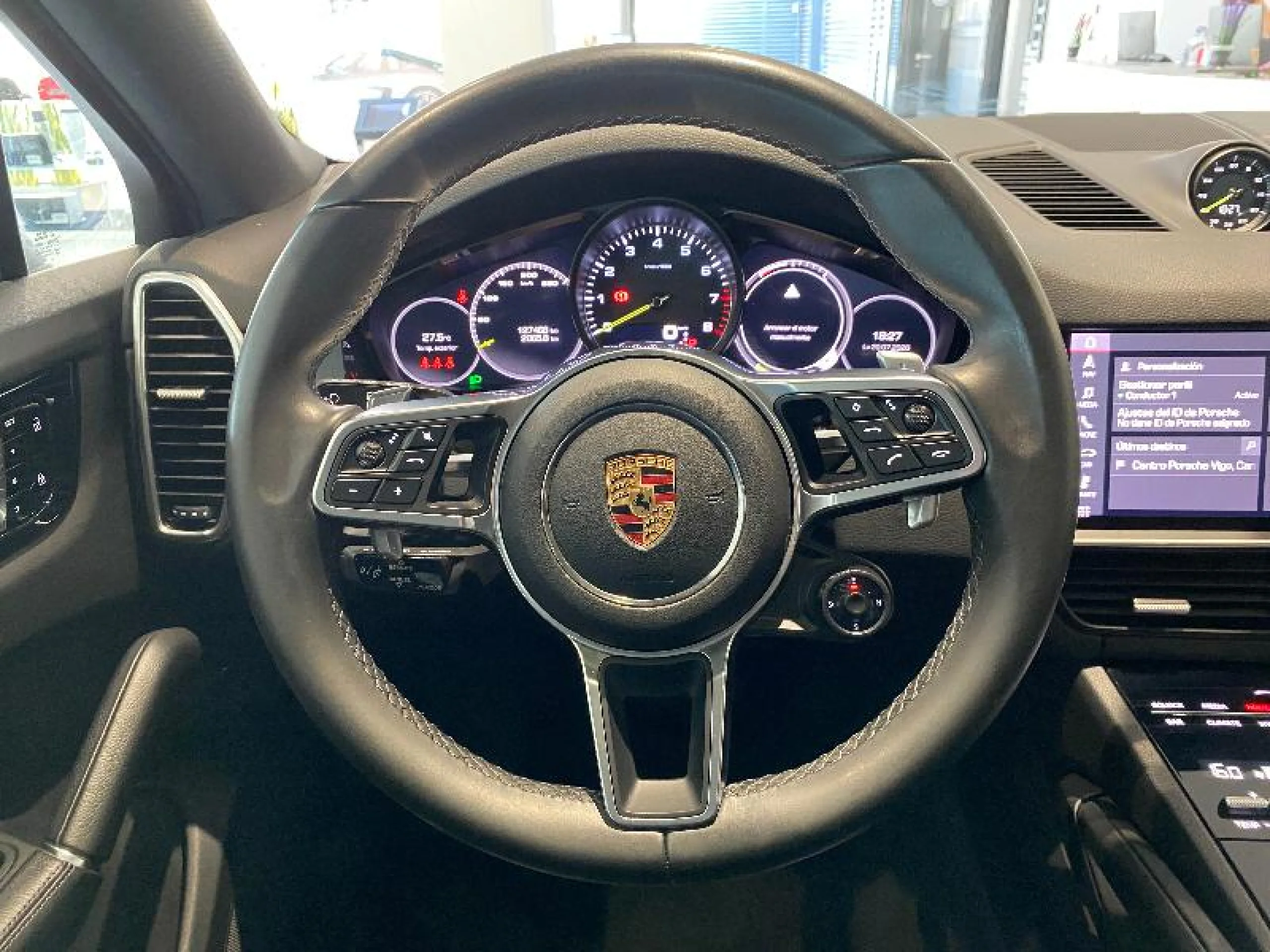 PORSCHE CAYENNE COUPE E HYBRID - Foto 24