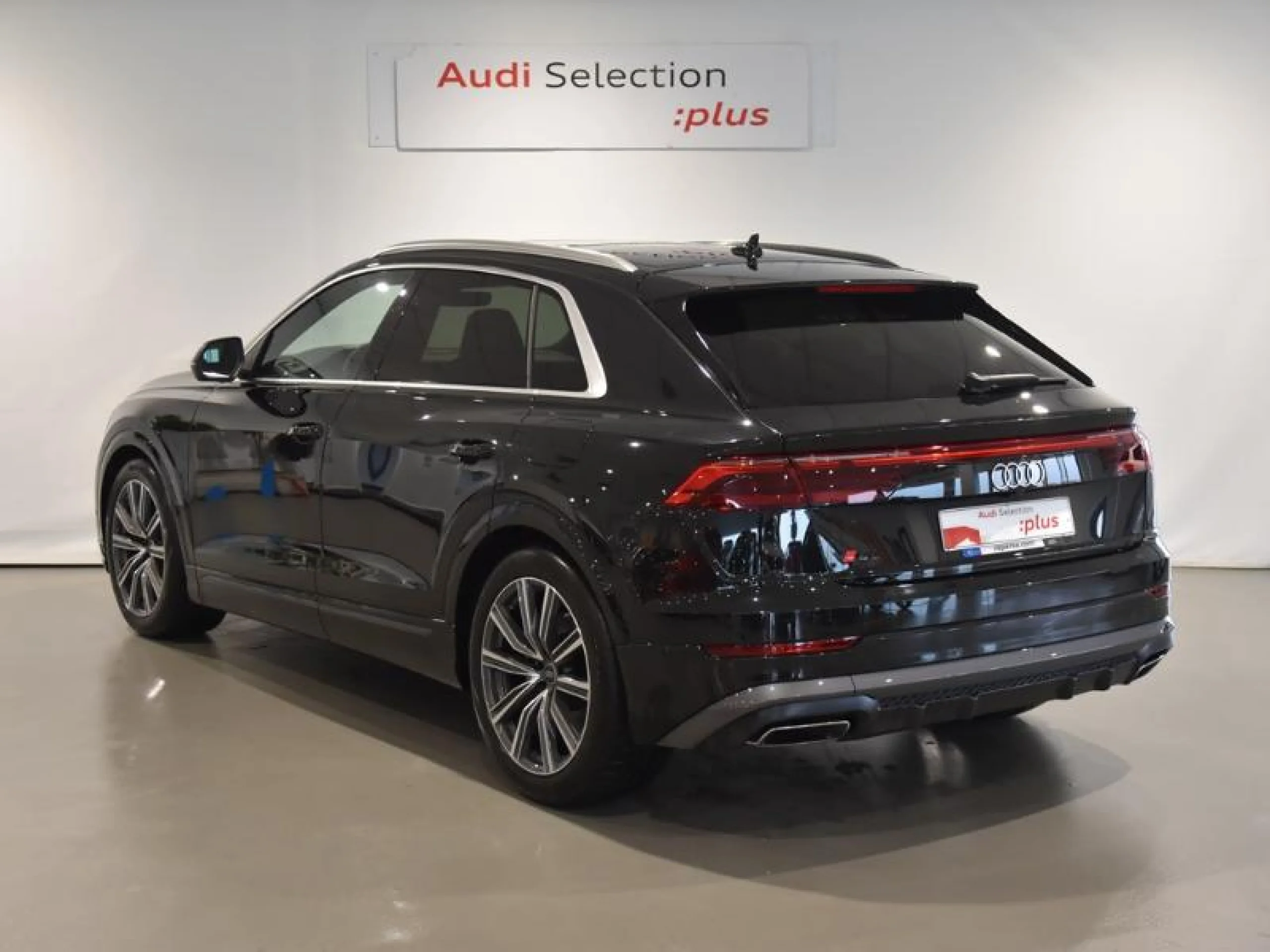 AUDI Q8 Q8 SUV  S LINE 55 TFSI E QUATTRO 290(394) KW(CV) TIPTRONIC - Foto 2