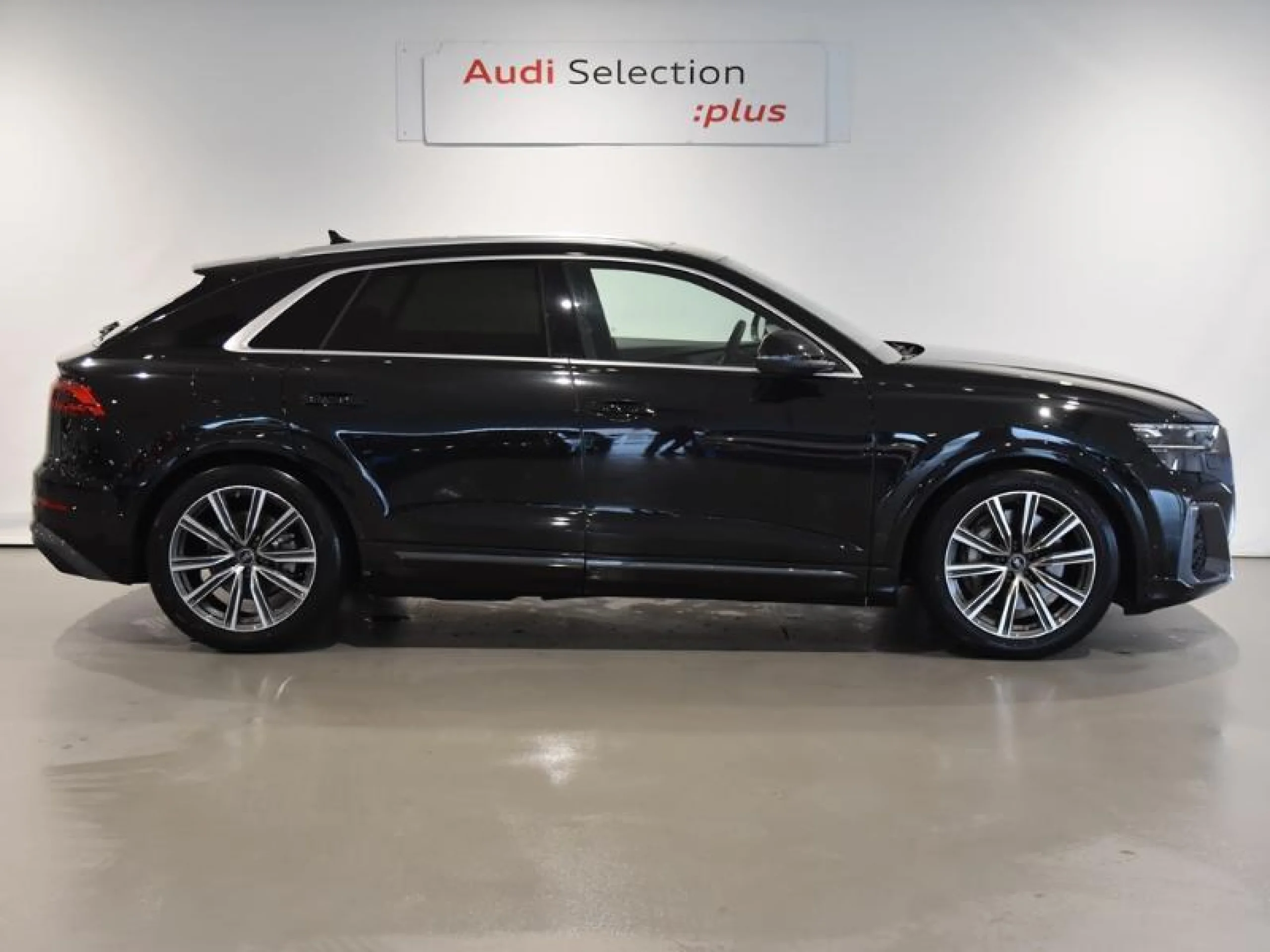 AUDI Q8 Q8 SUV  S LINE 55 TFSI E QUATTRO 290(394) KW(CV) TIPTRONIC - Foto 3
