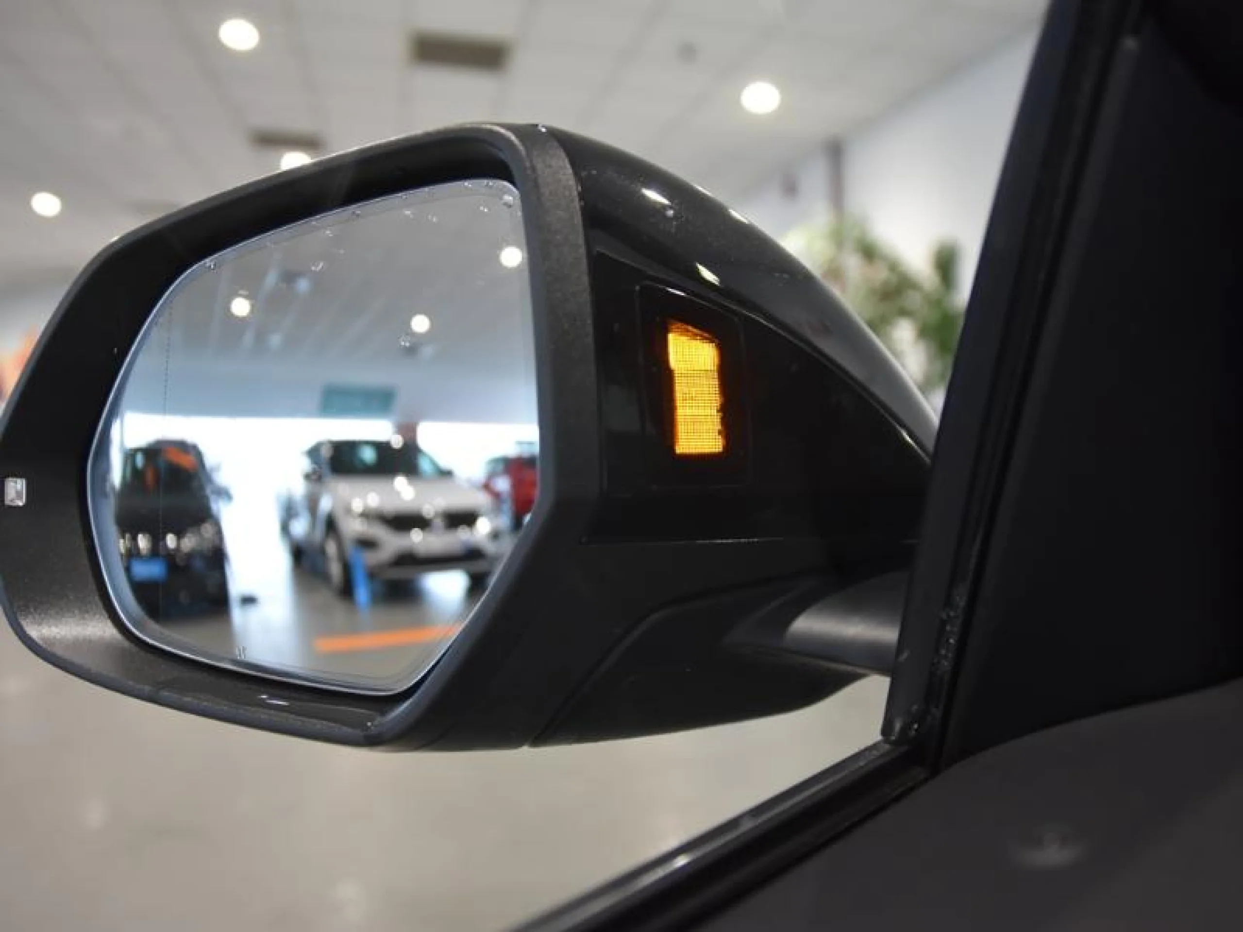 AUDI Q8 Q8 SUV  S LINE 55 TFSI E QUATTRO 290(394) KW(CV) TIPTRONIC - Foto 25