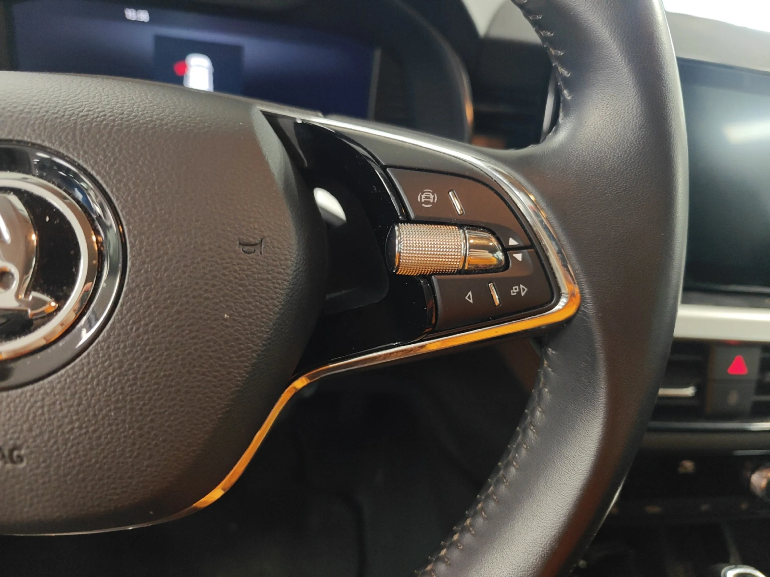 SKODA KAMIQ 1.0 TSI 81KW (110CV) DSG EMOTION - Foto 10