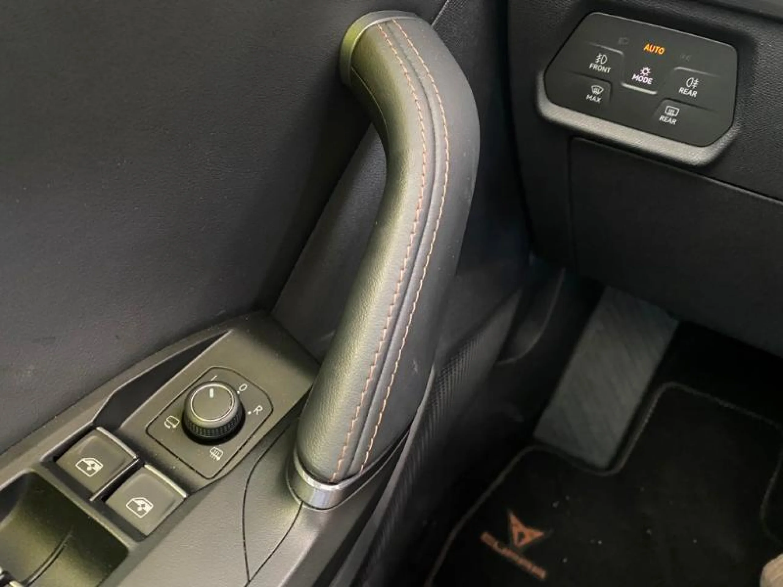 CUPRA LEON 1.5 ETSI 110KW (150CV) DSG - Foto 17
