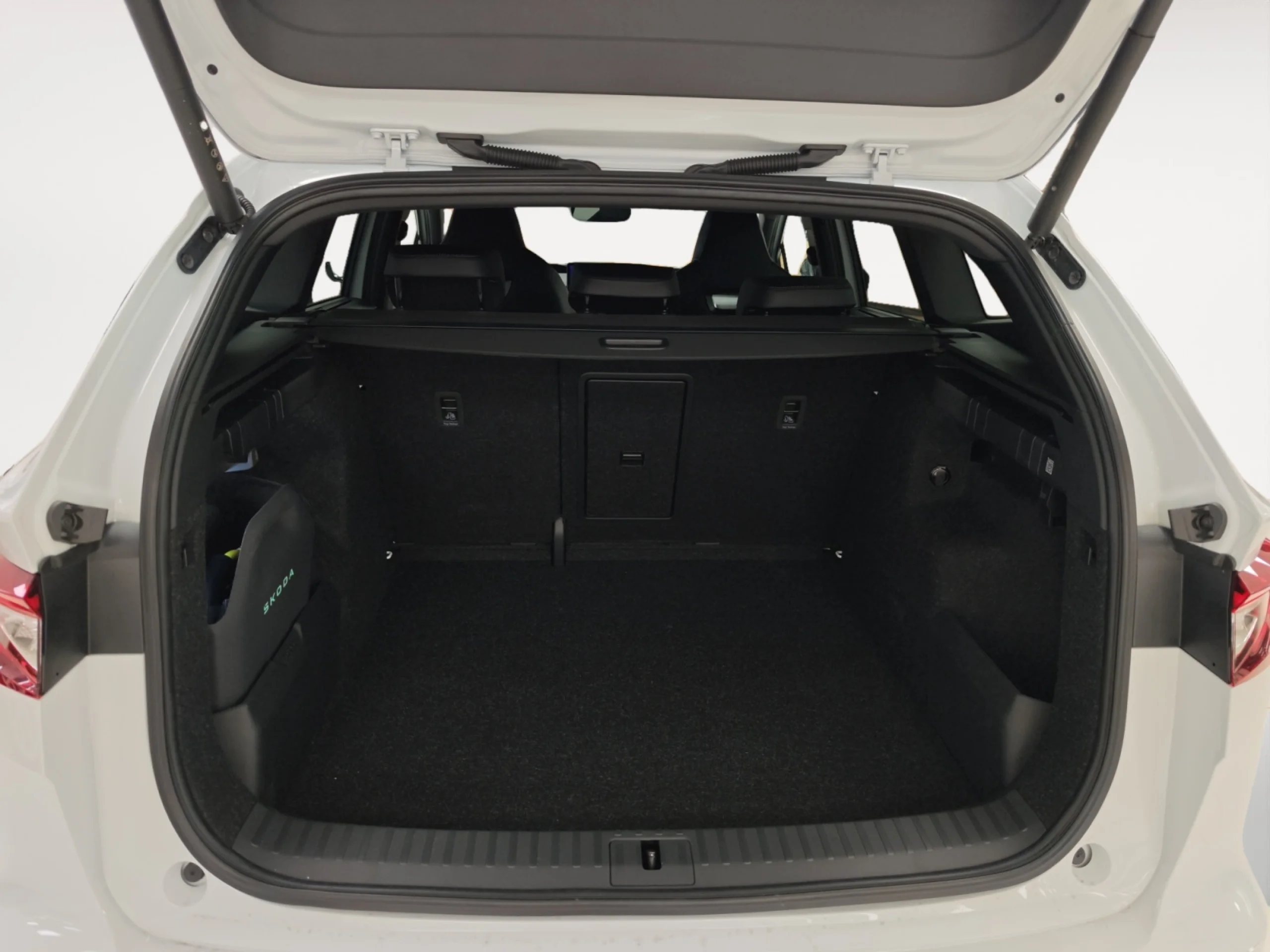 SKODA ENYAQ SPORTLINE 85 210 KW ( CV) 82 KWH (77 KWH - Foto 7