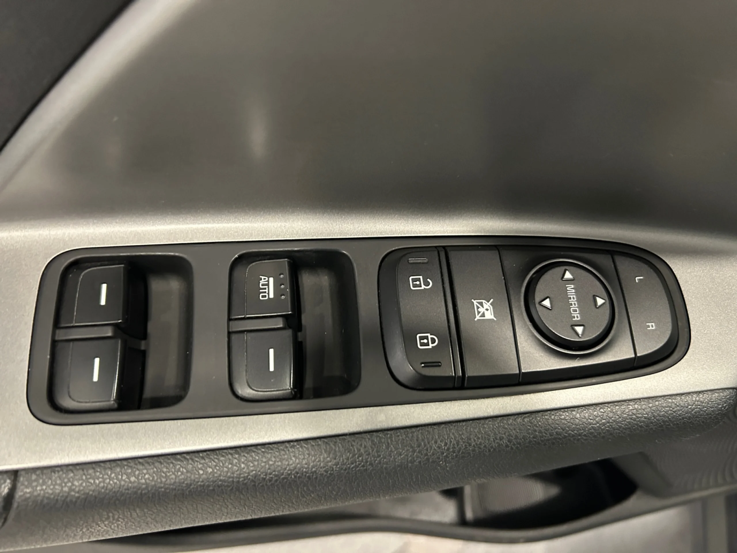 KIA Niro 1.6 GDI HEV 104KW (141CV) CONCEPT - Foto 15