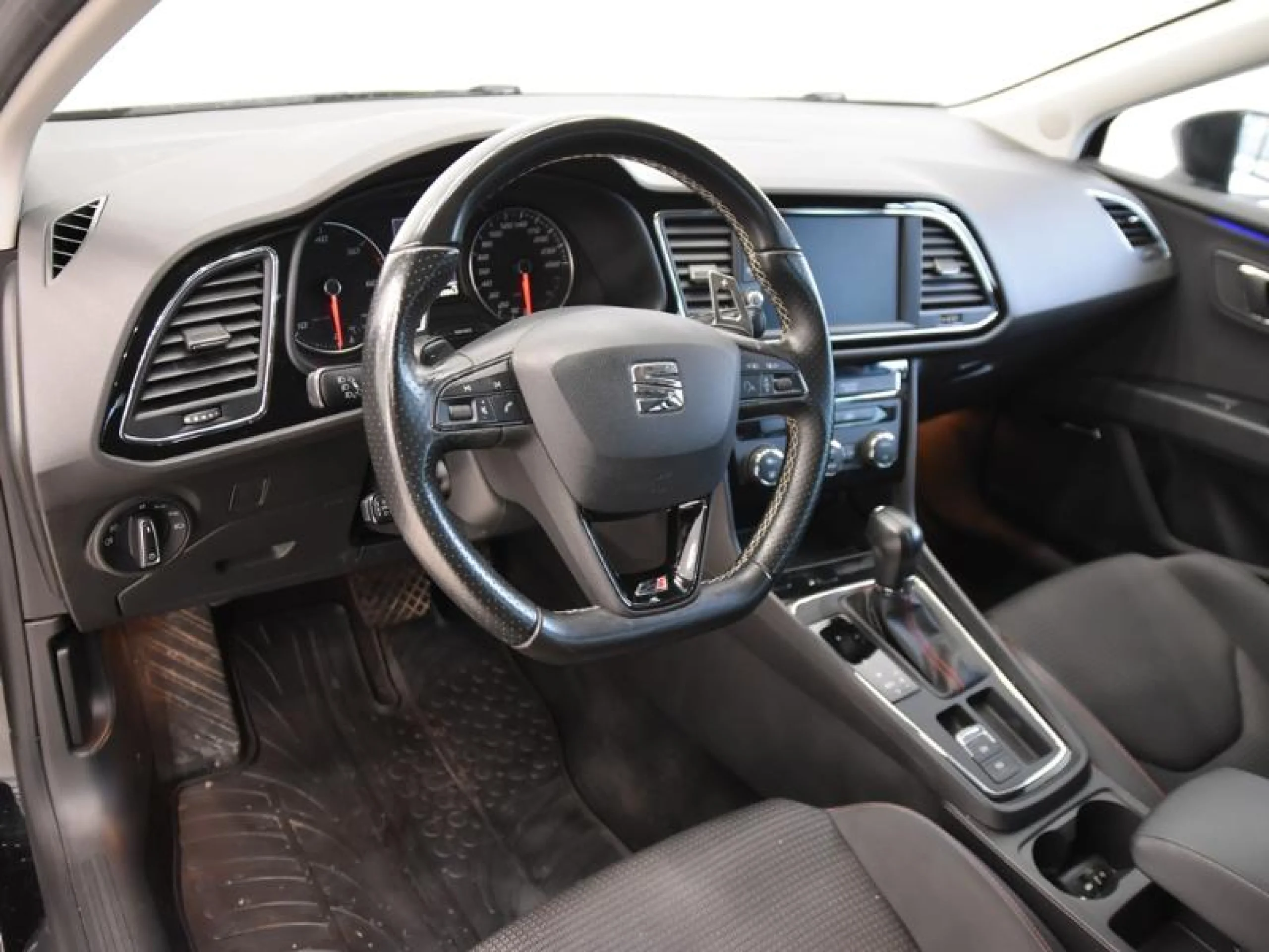 SEAT LEON ST 2.0 TDI 110KW (150CV) DSG 6 ST&SP FR - Foto 9