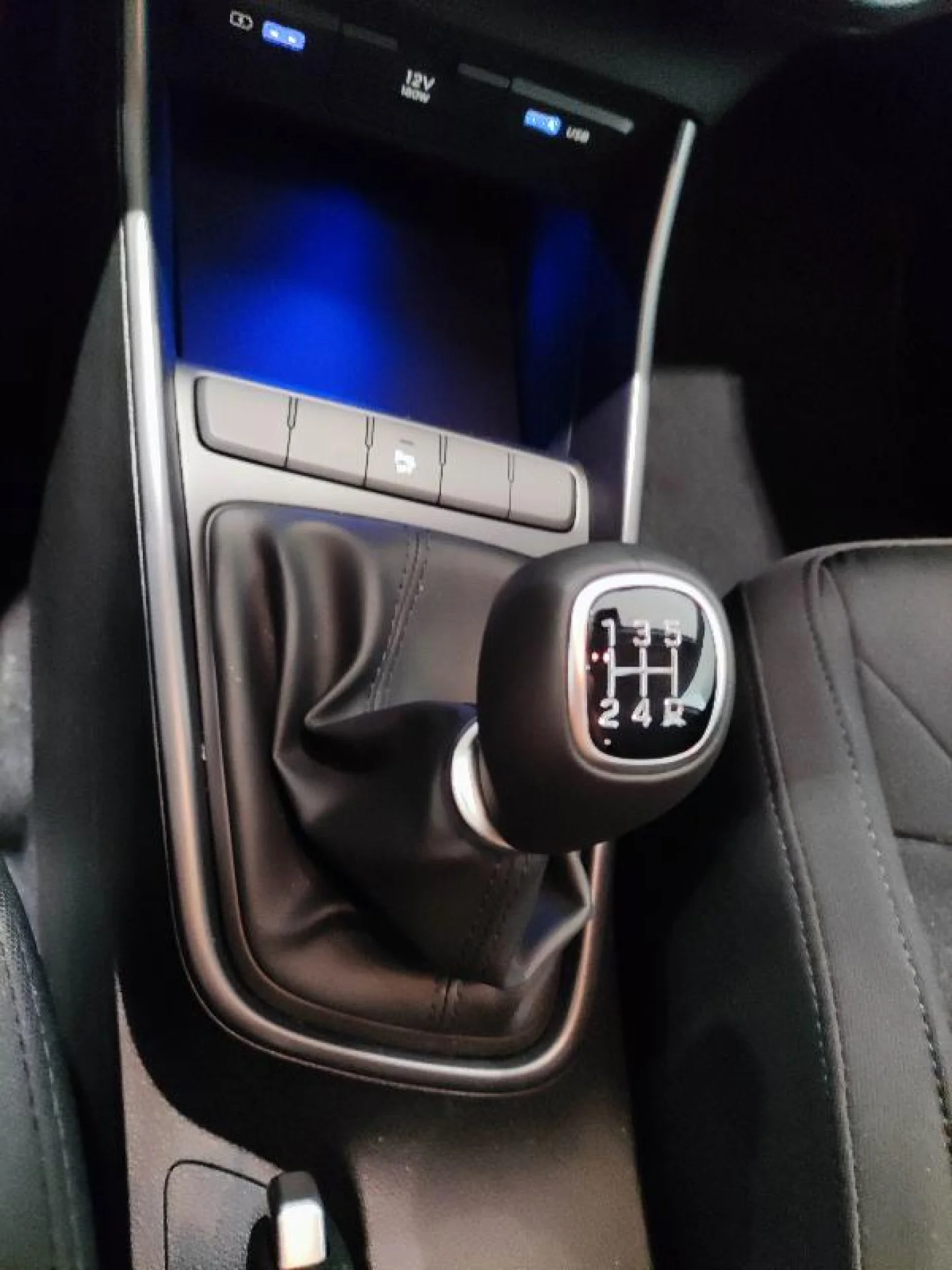 HYUNDAI BAYON 1.2 MPI MAXX - Foto 17