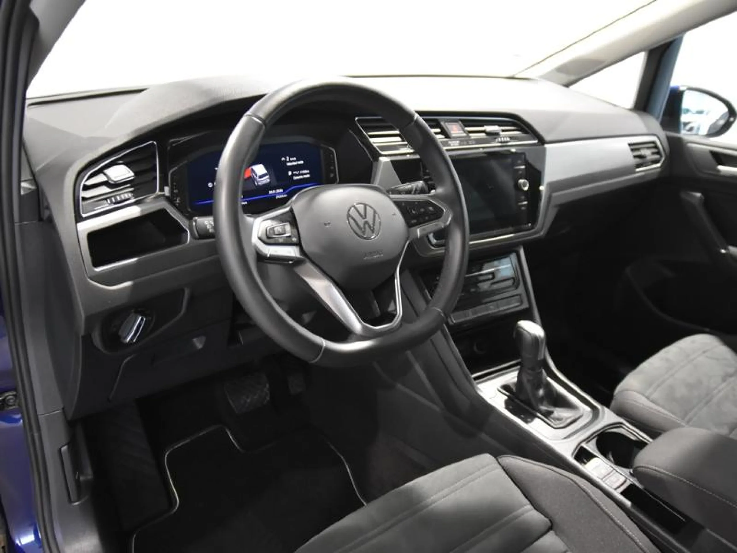 VOLKSWAGEN TOURAN ··MÁS·· 1.5 TSI 110KW (150CV) DSG - Foto 10