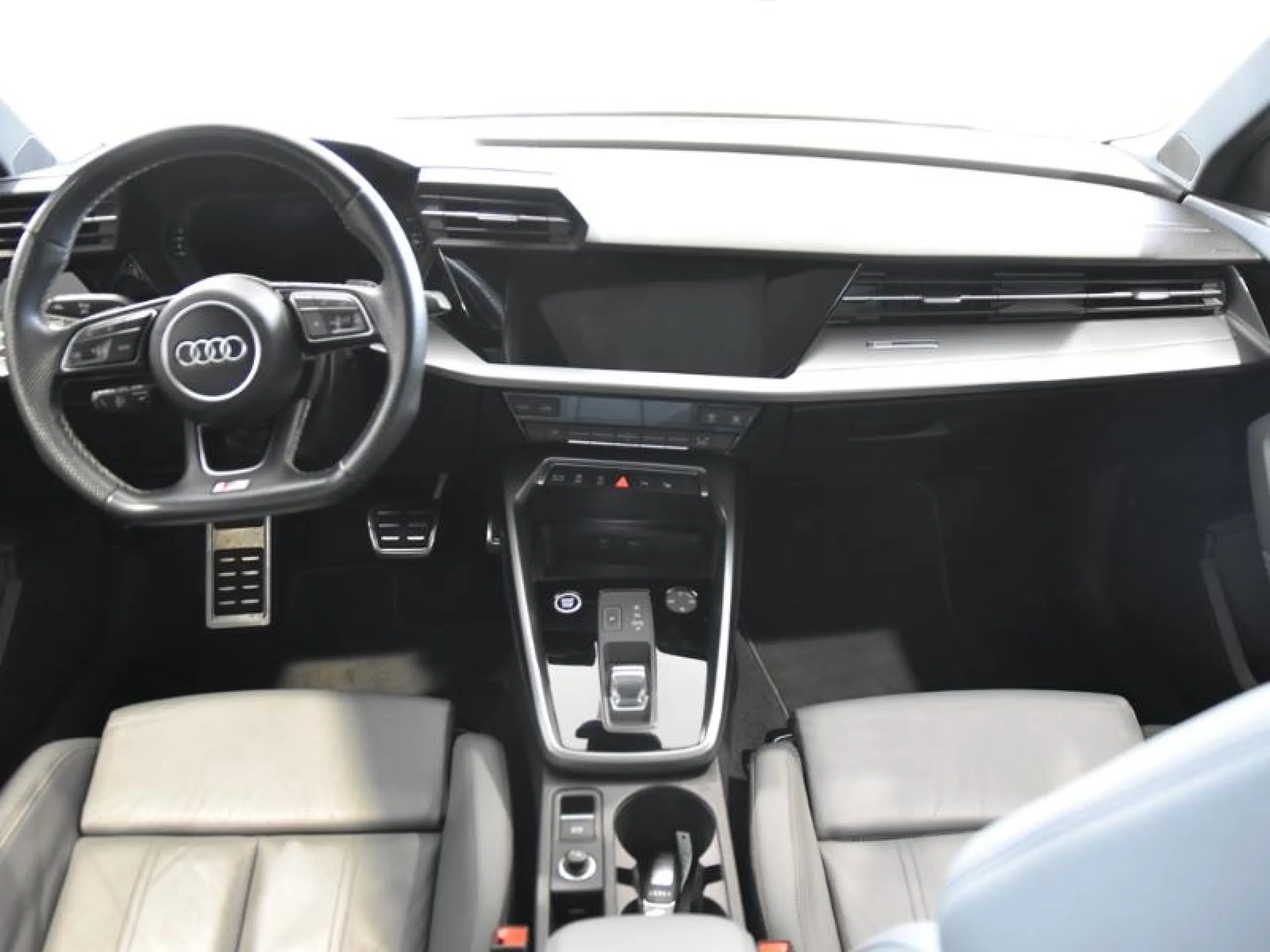 AUDI A3 SPORTBACK BLACK LINE 35 TDI 110KW S TRON - Foto 4