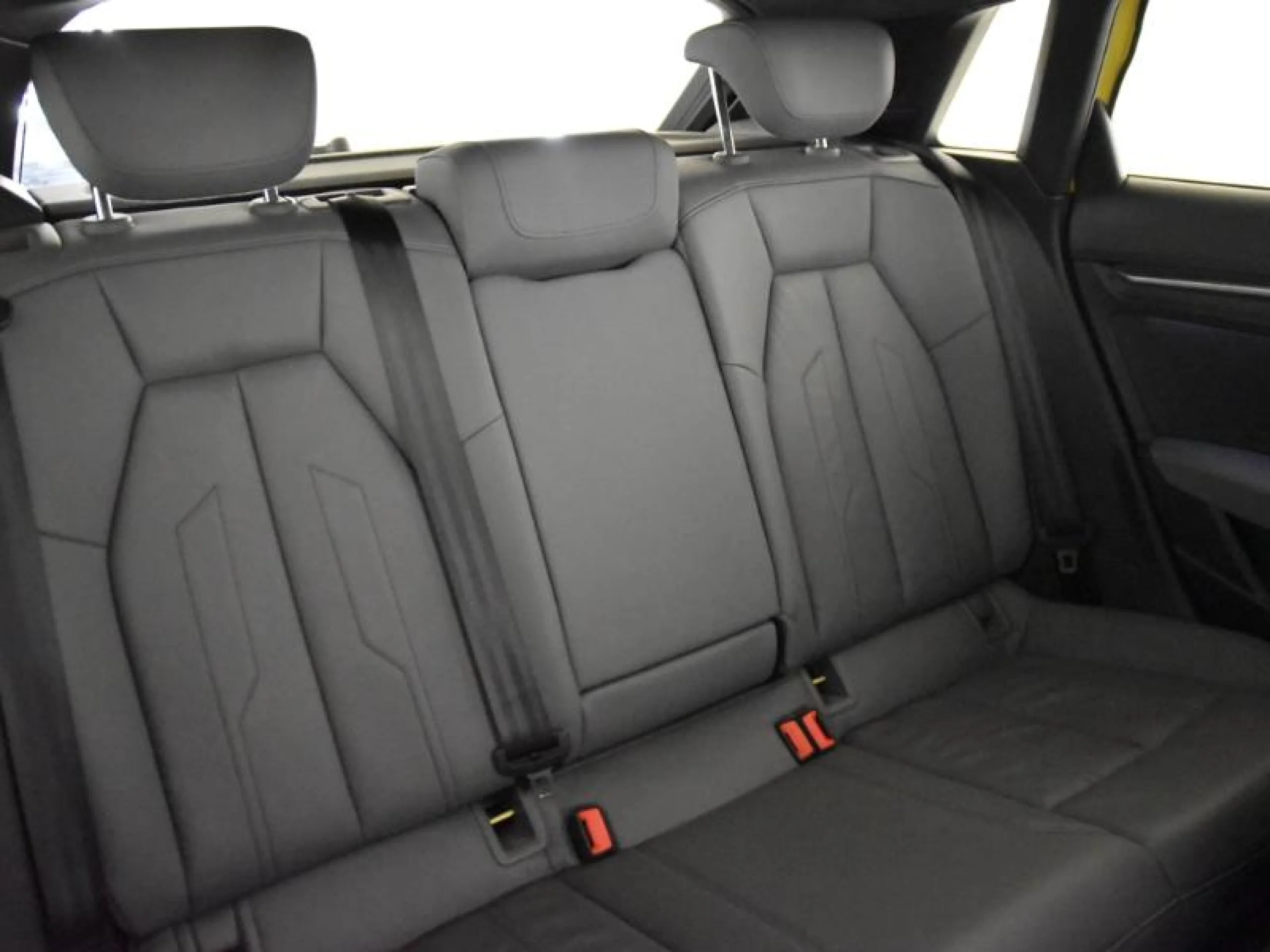 AUDI A3 SPORTBACK BLACK LINE 35 TDI 110KW S TRON - Foto 6