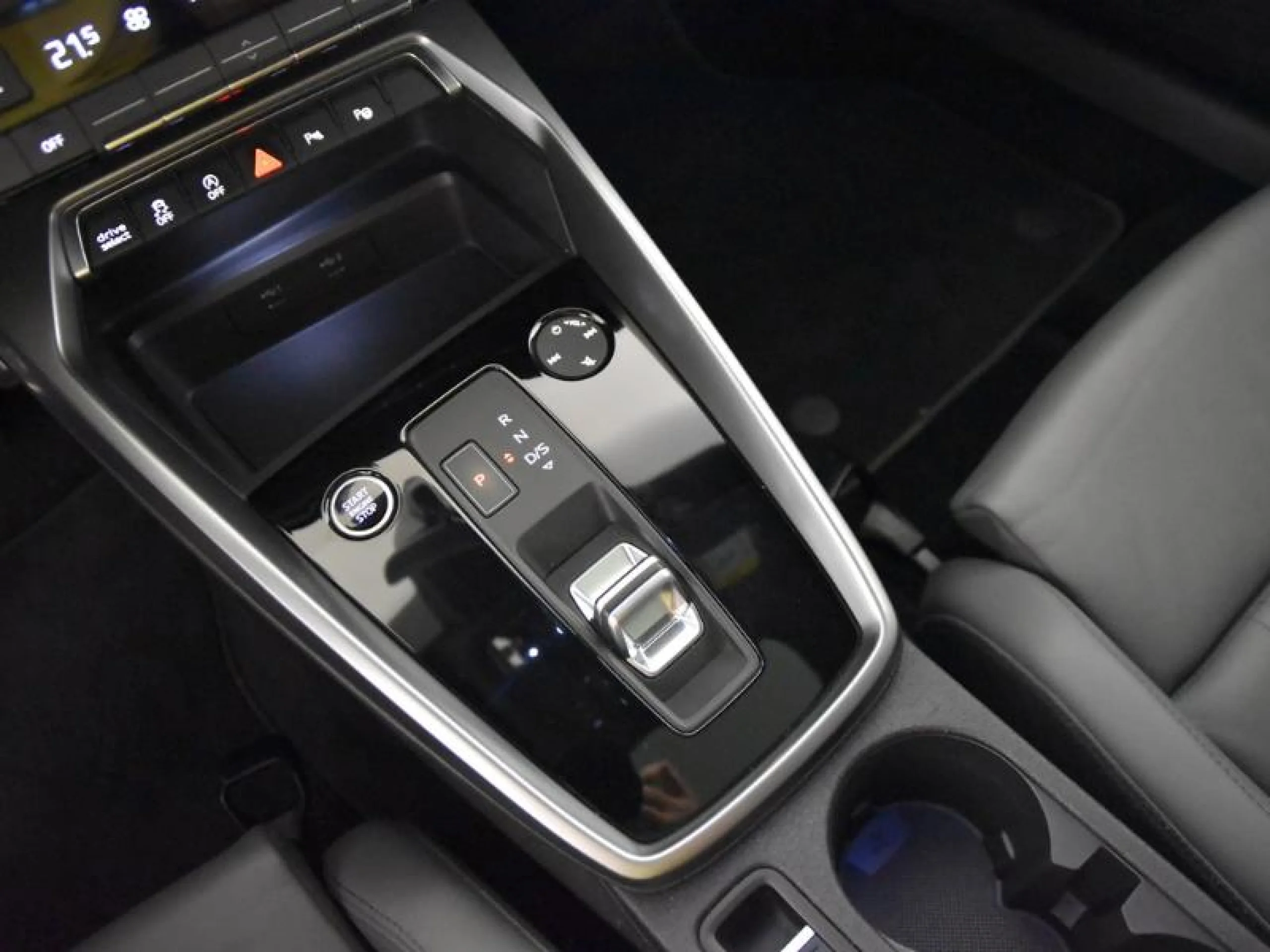AUDI A3 SPORTBACK BLACK LINE 35 TDI 110KW S TRON - Foto 11
