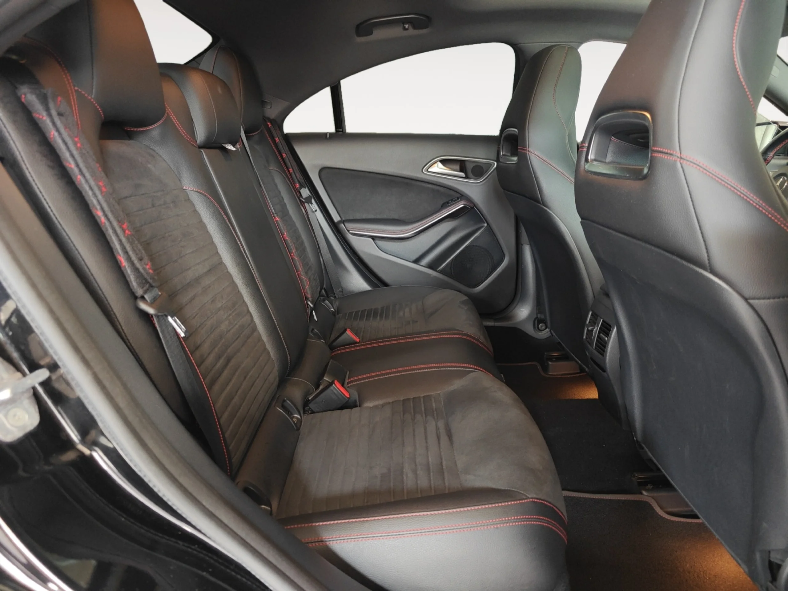 MERCEDES-BENZ Clase cla CLA 200 - Foto 6