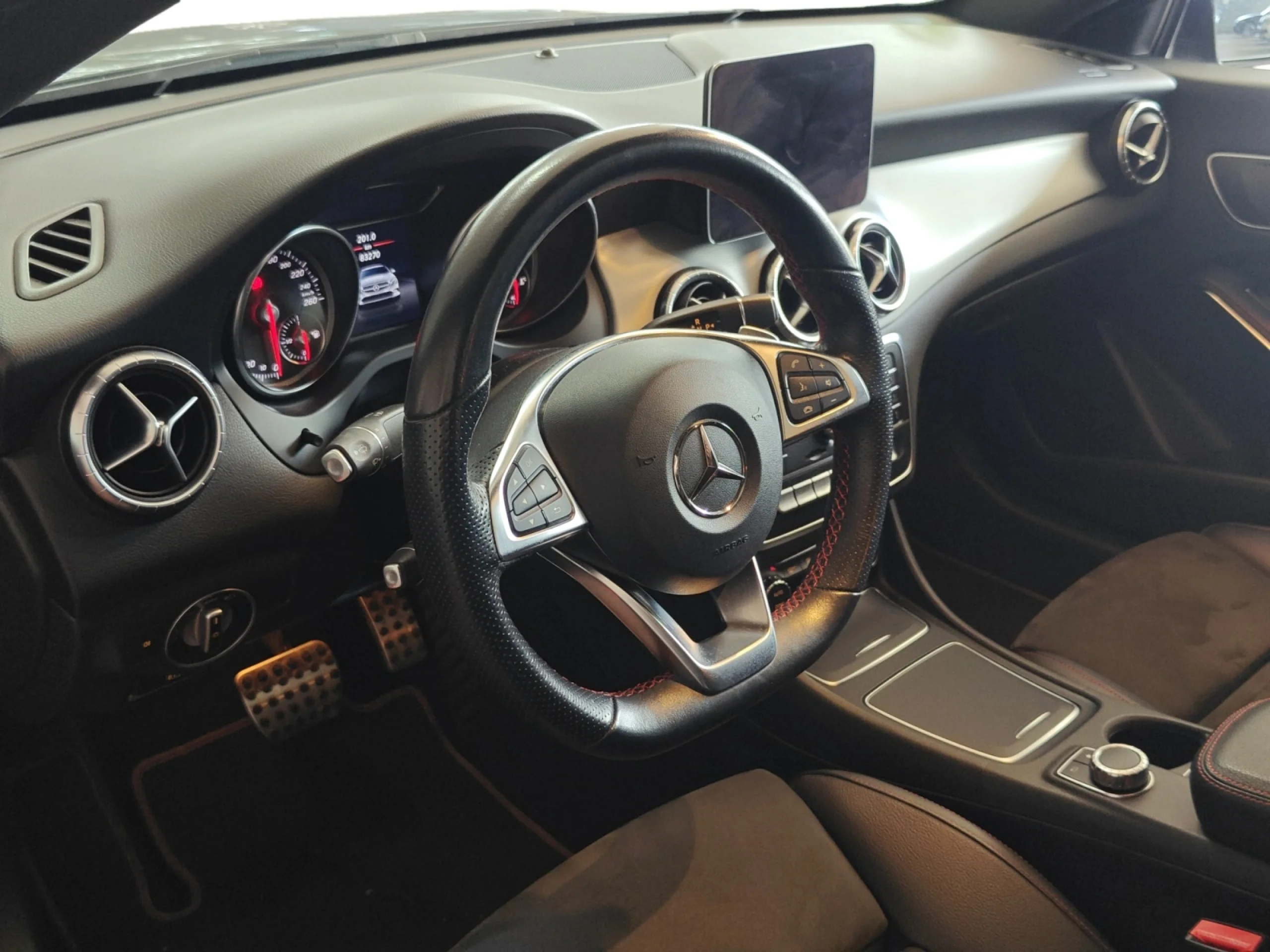 MERCEDES-BENZ Clase cla CLA 200 - Foto 8