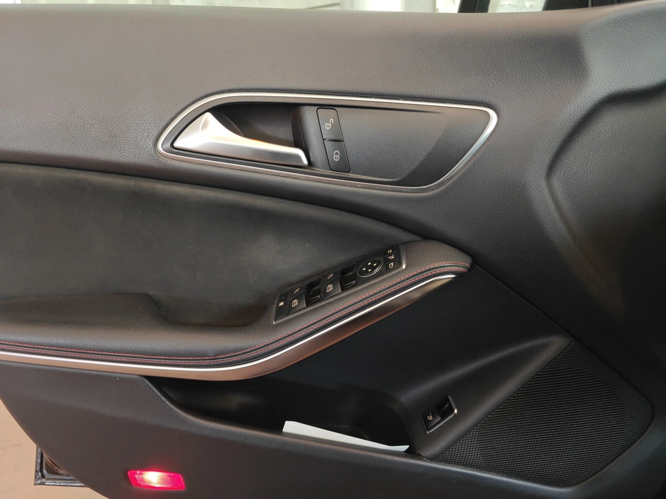 MERCEDES-BENZ Clase cla CLA 200 - Foto 12
