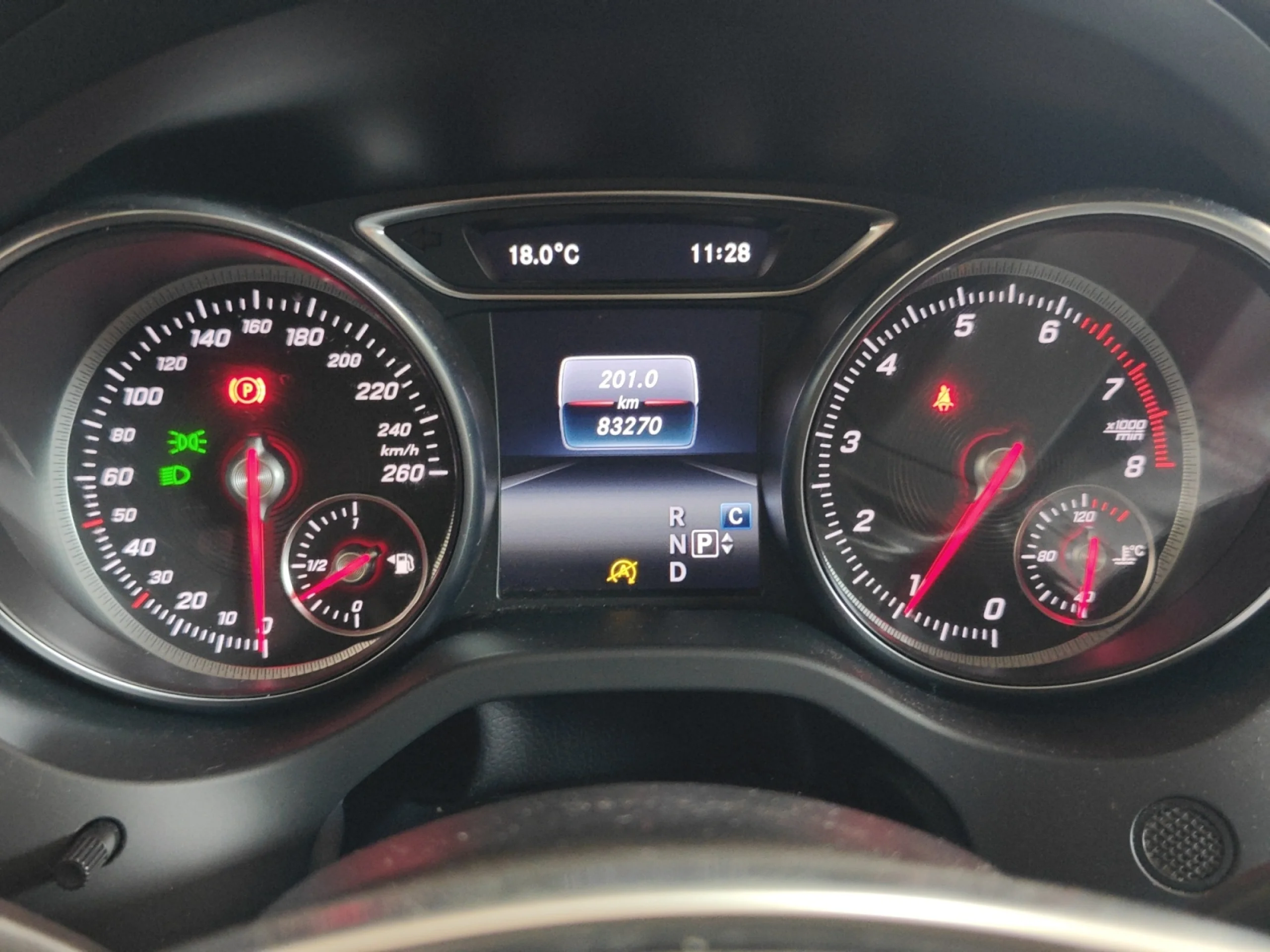 MERCEDES-BENZ Clase cla CLA 200 - Foto 14