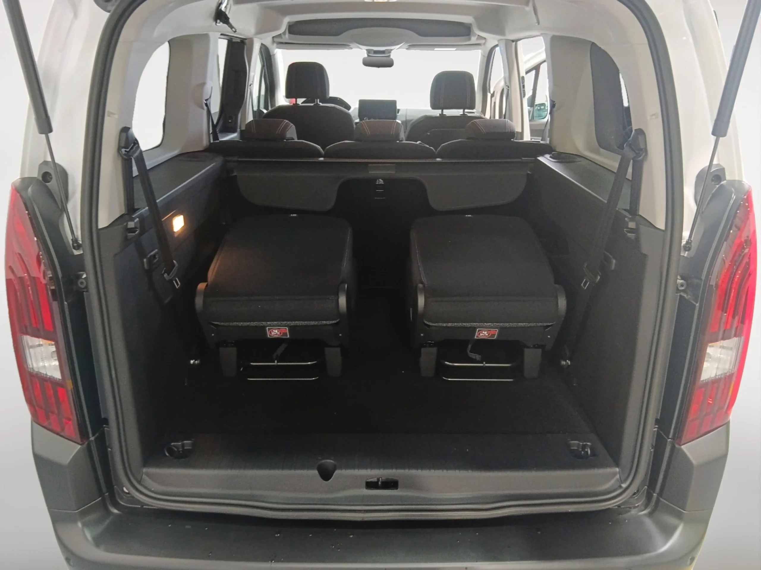 PEUGEOT Rifter RIFTER ALLURE BLUEHDI 100 S&S 6 VEL. MAN LONG - Foto 8