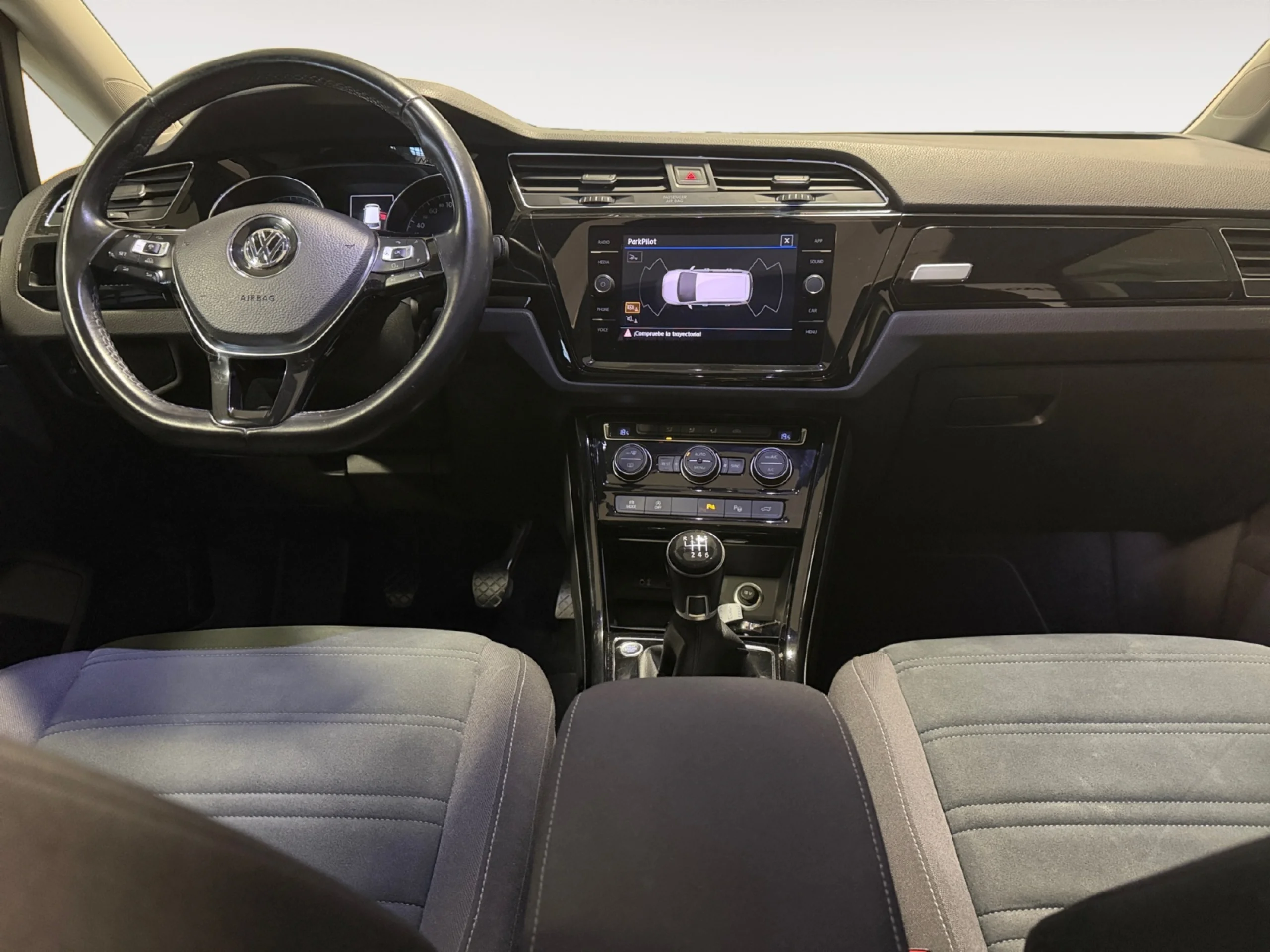 VOLKSWAGEN TOURAN SPORT 1.6 TDI BMT - Foto 4