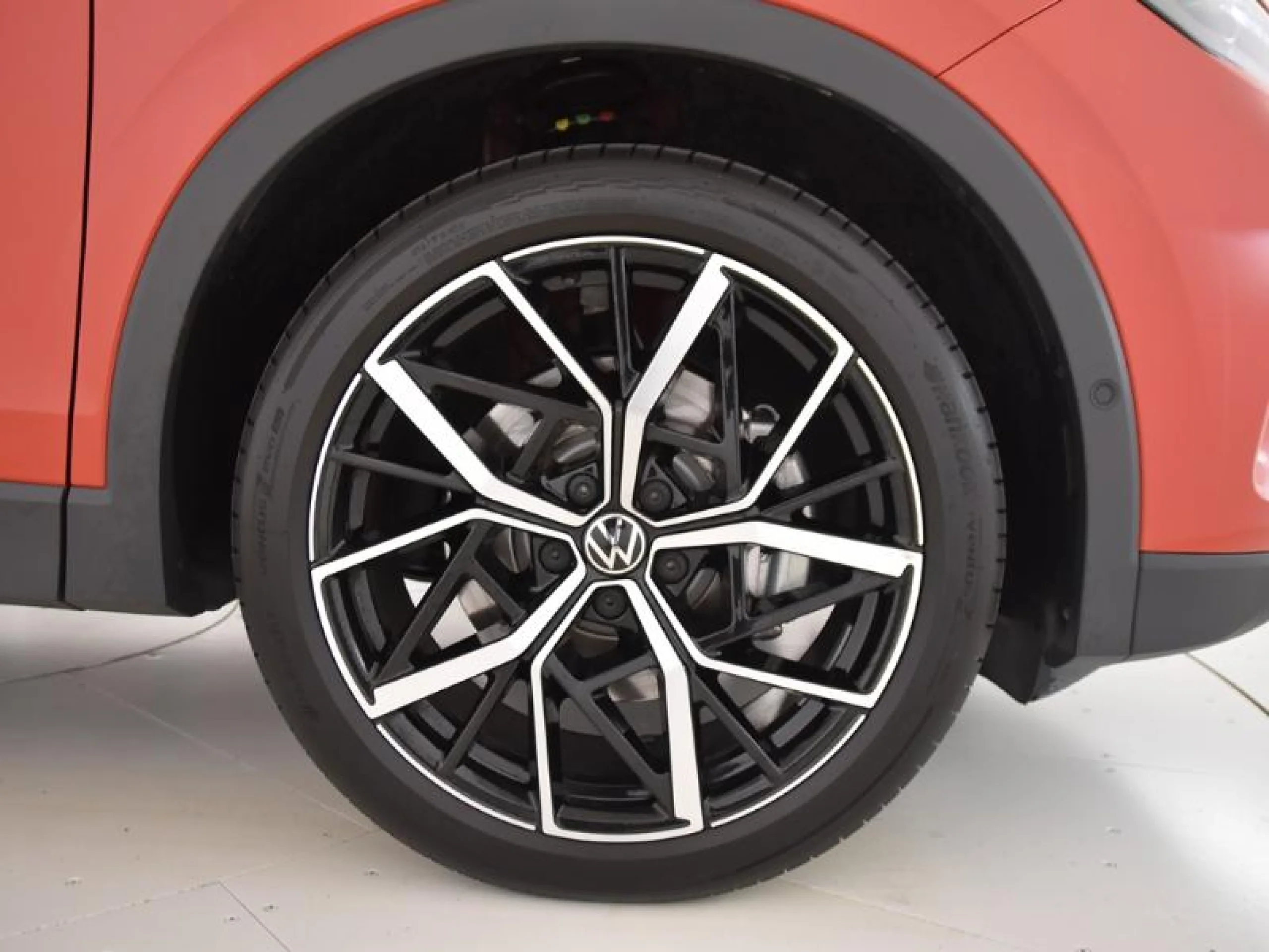 VOLKSWAGEN TIGUAN ··MÁS·· 2.0 TDI 110KW (150CV) DSG - Foto 8