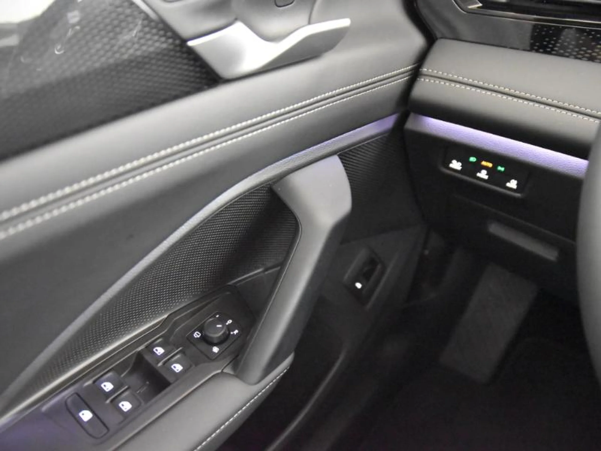 VOLKSWAGEN TIGUAN ··MÁS·· 2.0 TDI 110KW (150CV) DSG - Foto 17