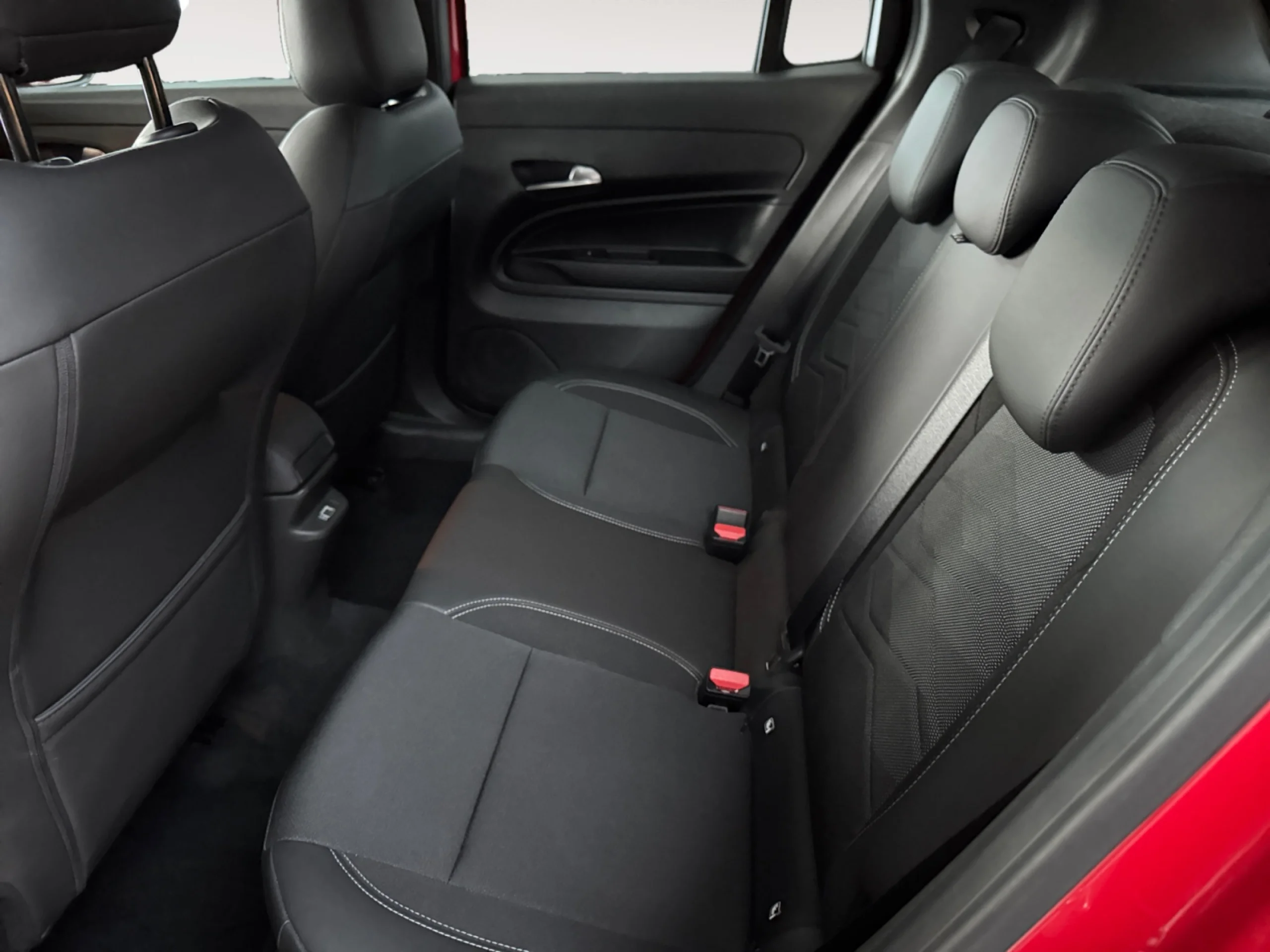 JEEP AVENGER 1.2 G 74KW (100CV) ALTITUDE - Foto 10