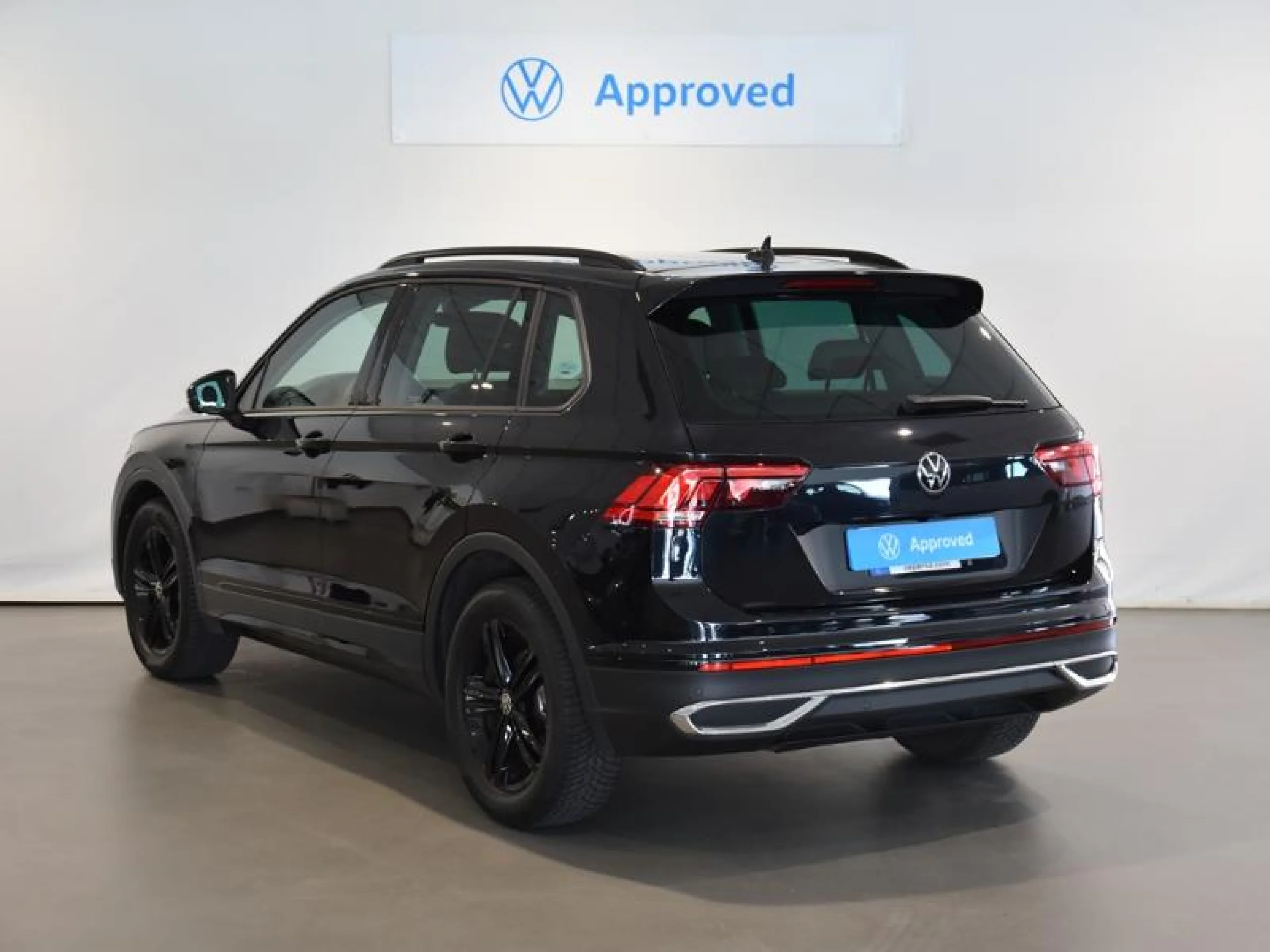 VOLKSWAGEN TIGUAN URBAN SPORT 2.0 TDI 110KW (150CV) - Foto 2