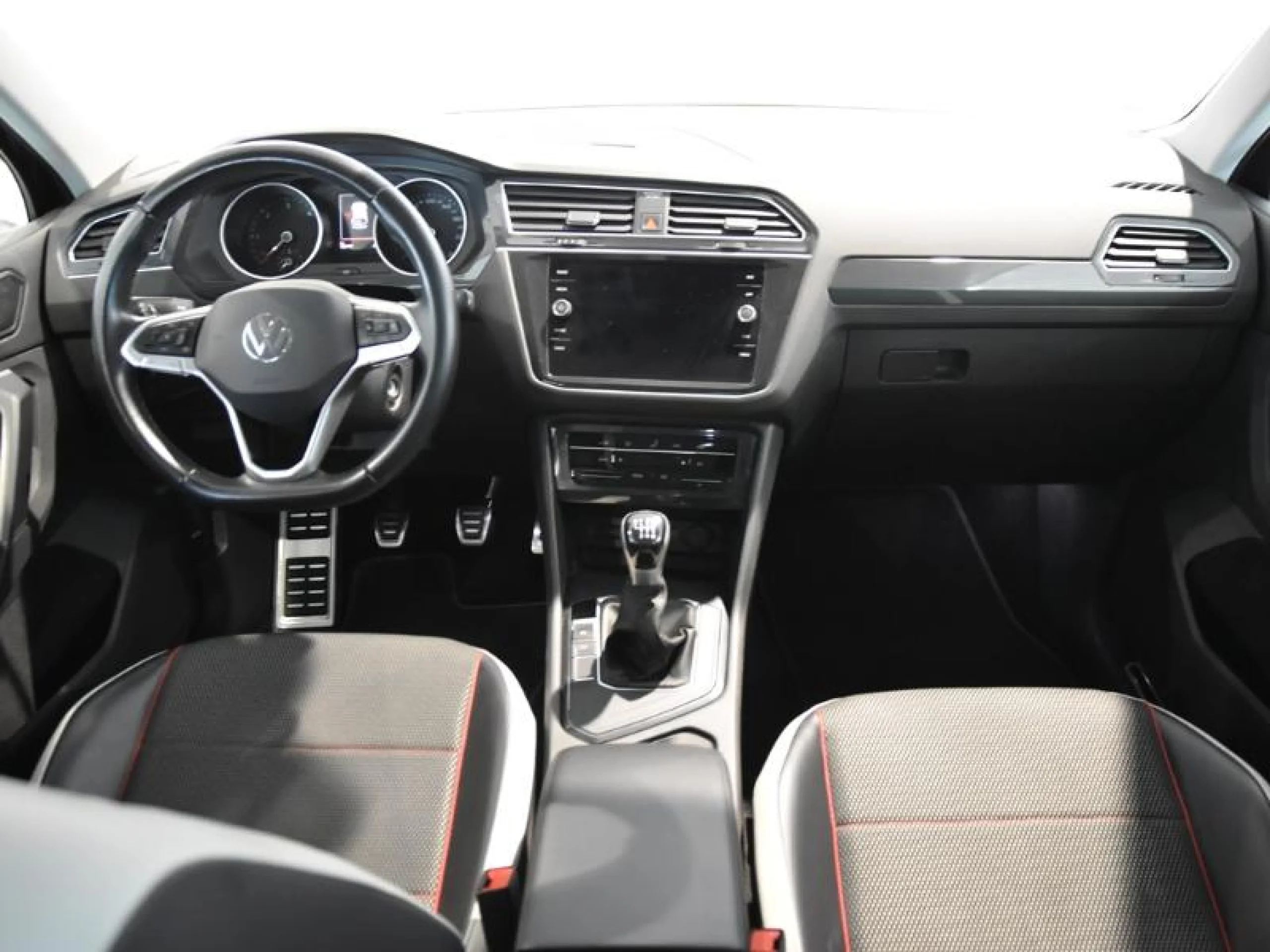 VOLKSWAGEN TIGUAN URBAN SPORT 2.0 TDI 110KW (150CV) - Foto 4