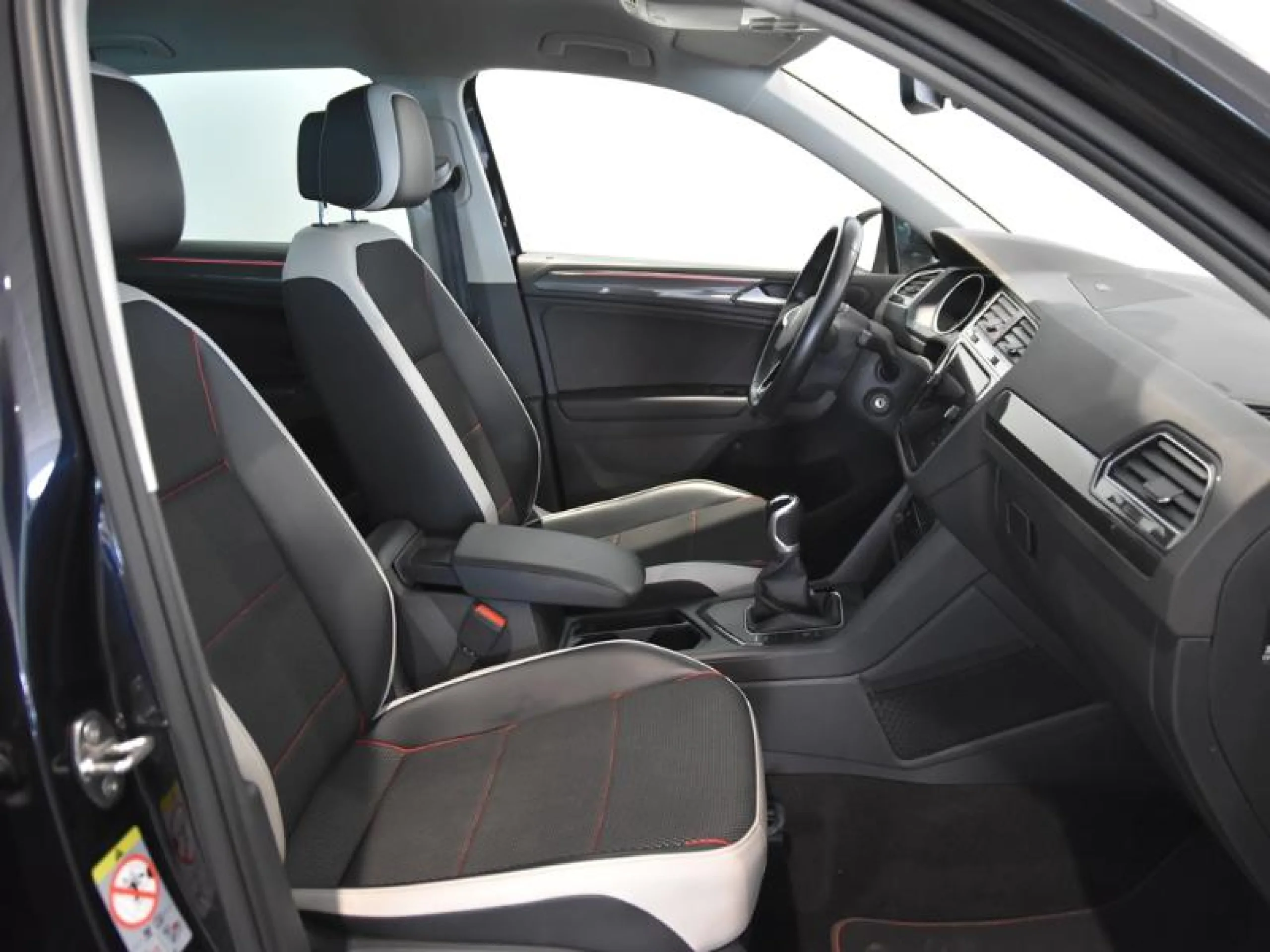 VOLKSWAGEN TIGUAN URBAN SPORT 2.0 TDI 110KW (150CV) - Foto 5