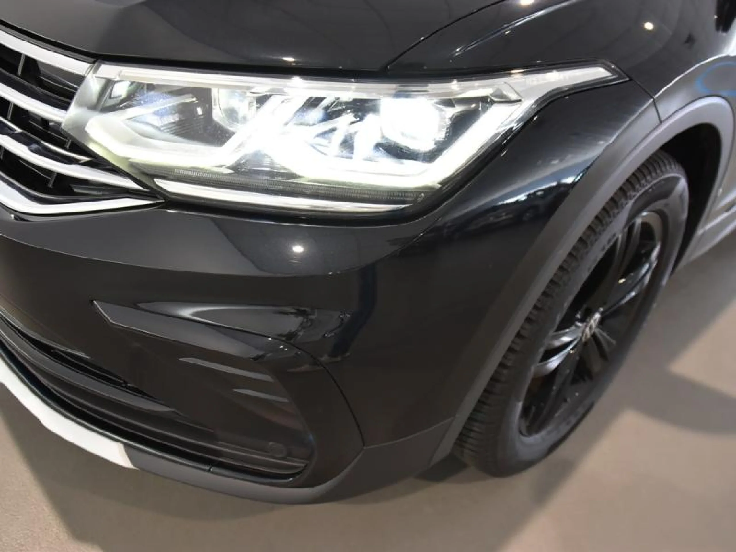 VOLKSWAGEN TIGUAN URBAN SPORT 2.0 TDI 110KW (150CV) - Foto 20