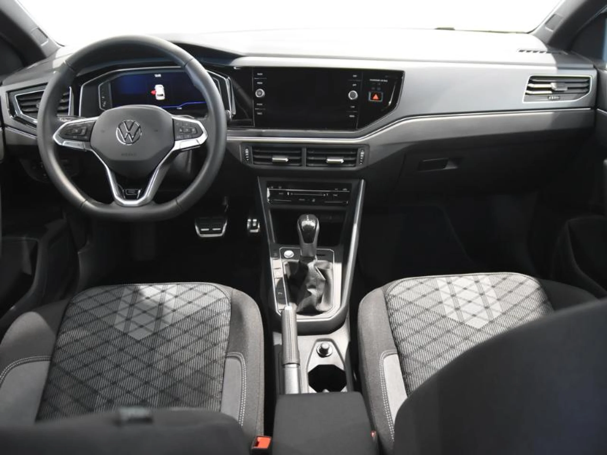 VOLKSWAGEN POLO POLO R LINE 1.0 TSI 85 KW (115 CV)  AUTOMÁTICO DSG 7 VEL. - Foto 4