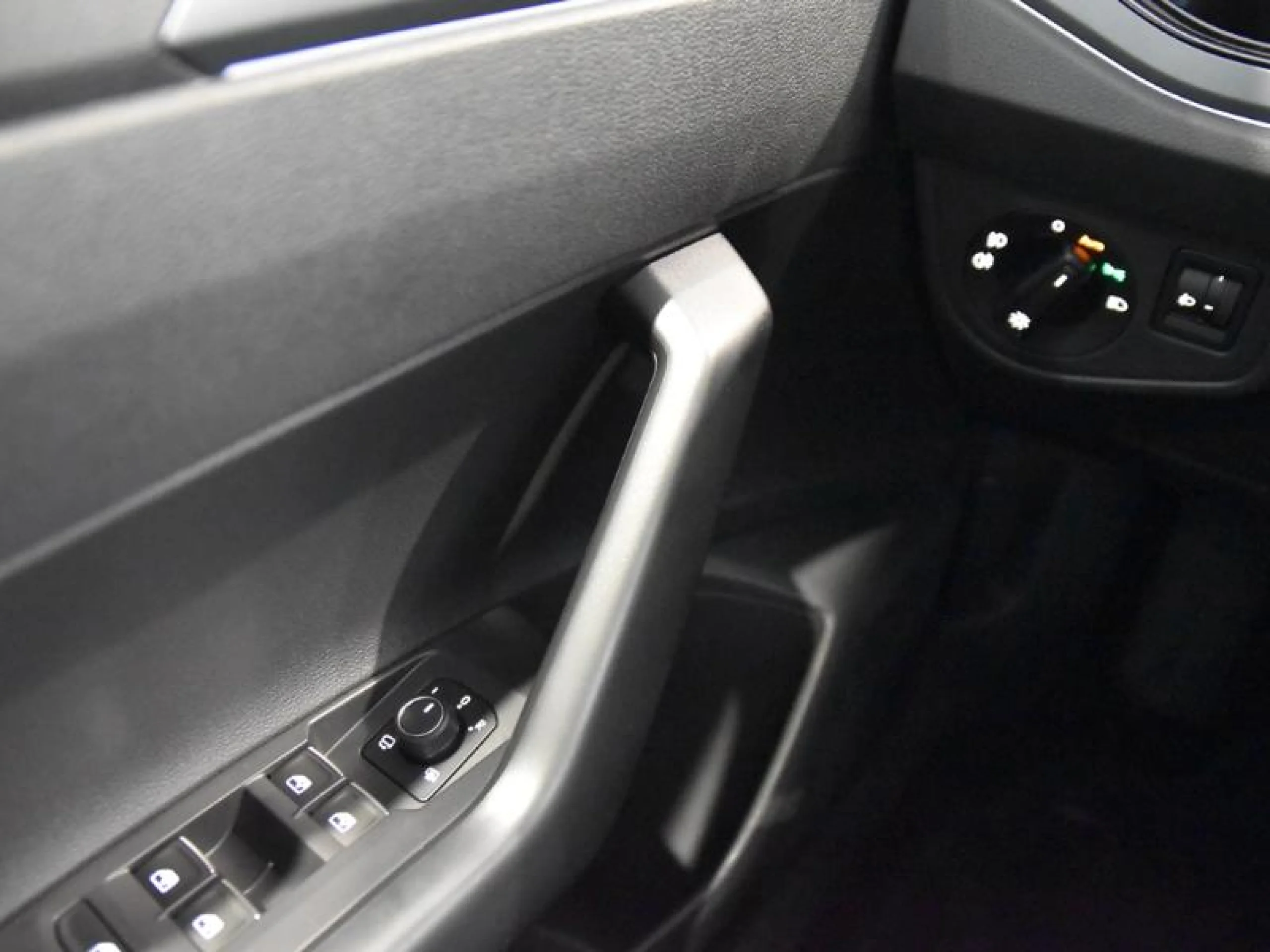 VOLKSWAGEN POLO POLO R LINE 1.0 TSI 85 KW (115 CV)  AUTOMÁTICO DSG 7 VEL. - Foto 14