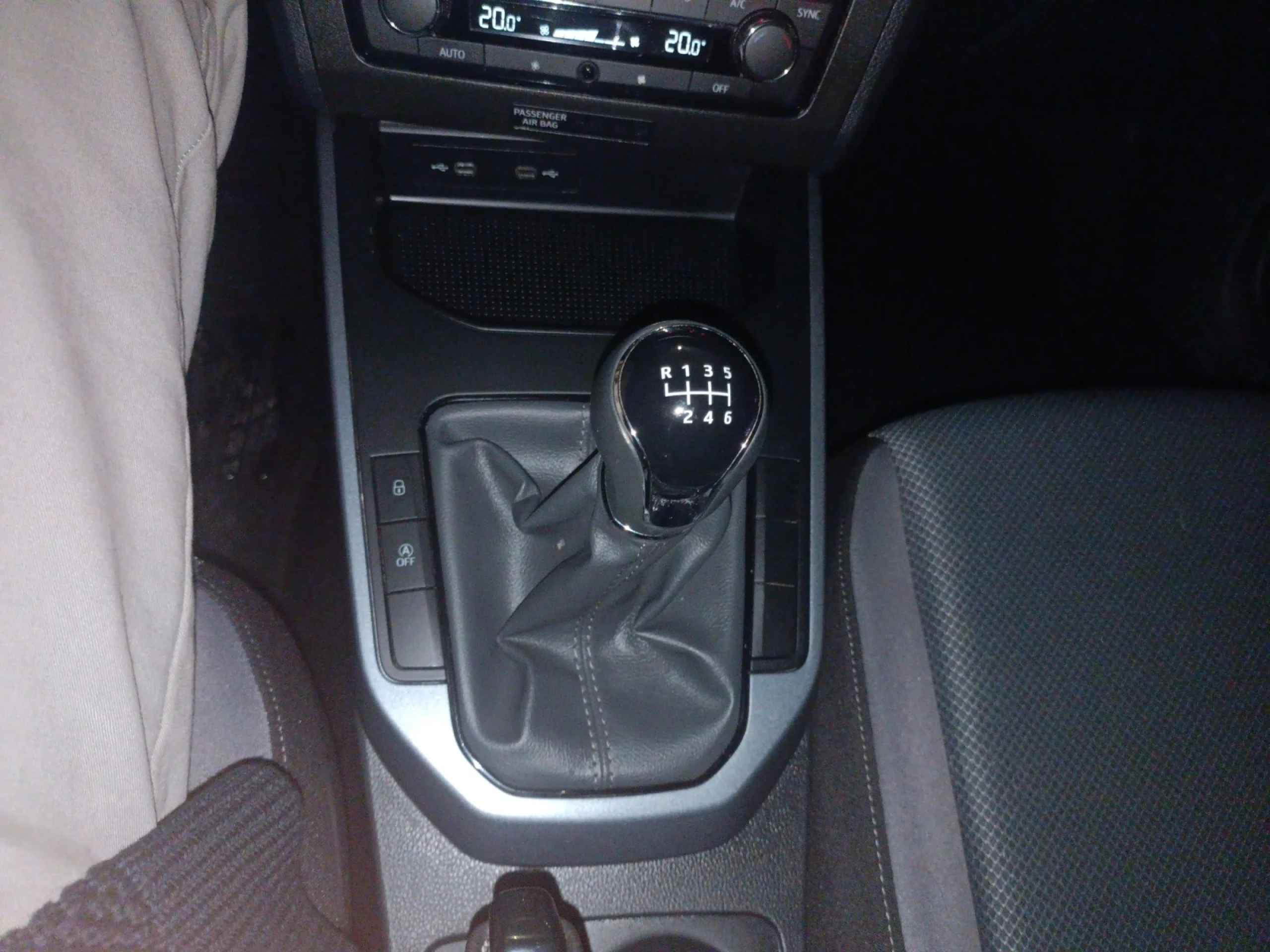 SEAT ARONA 1.0 TSI 81KW (110CV) STYLE GO2 - Foto 10
