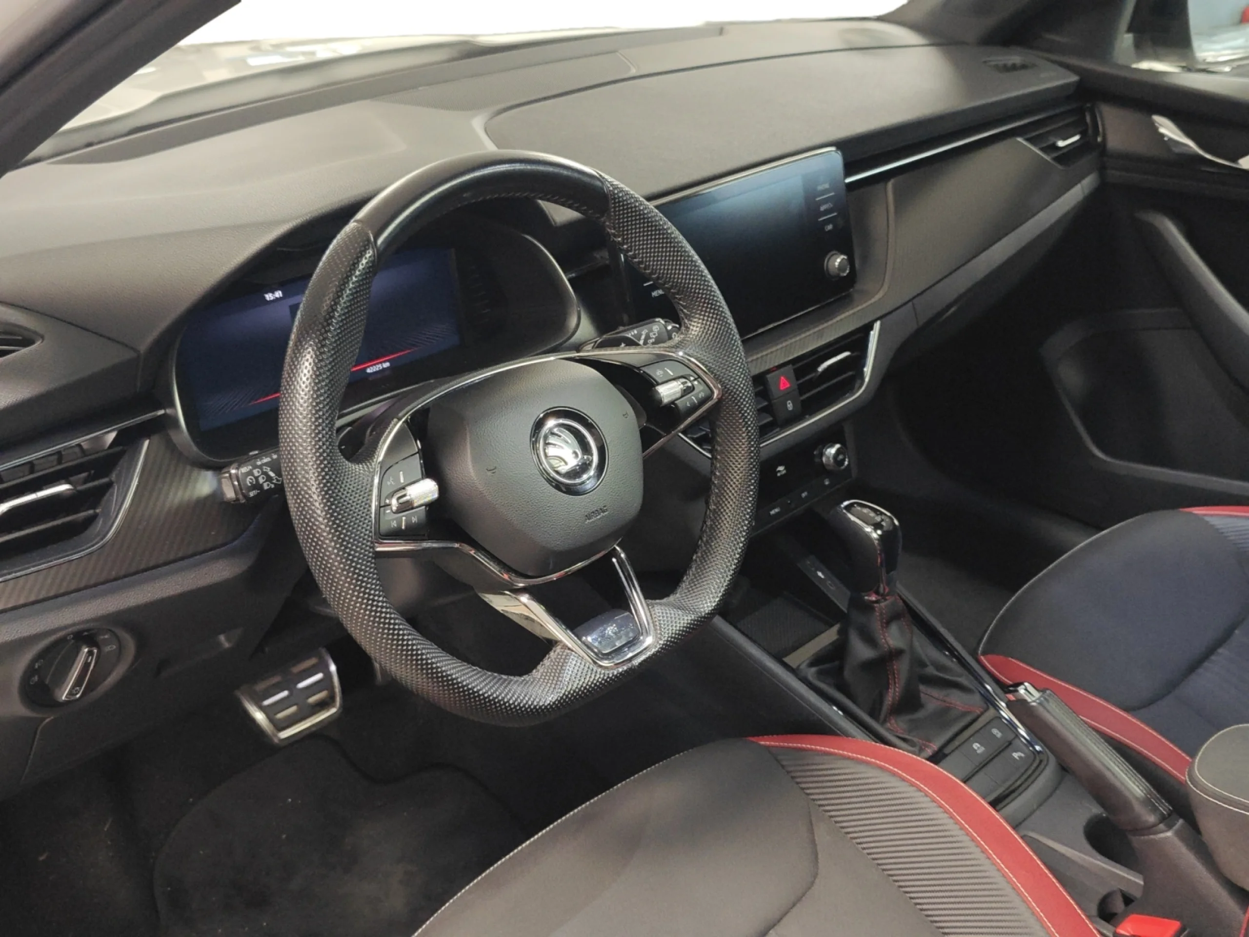 SKODA KAMIQ 1.5 TSI 110KW (150CV) DSG MONTECARLO - Foto 9