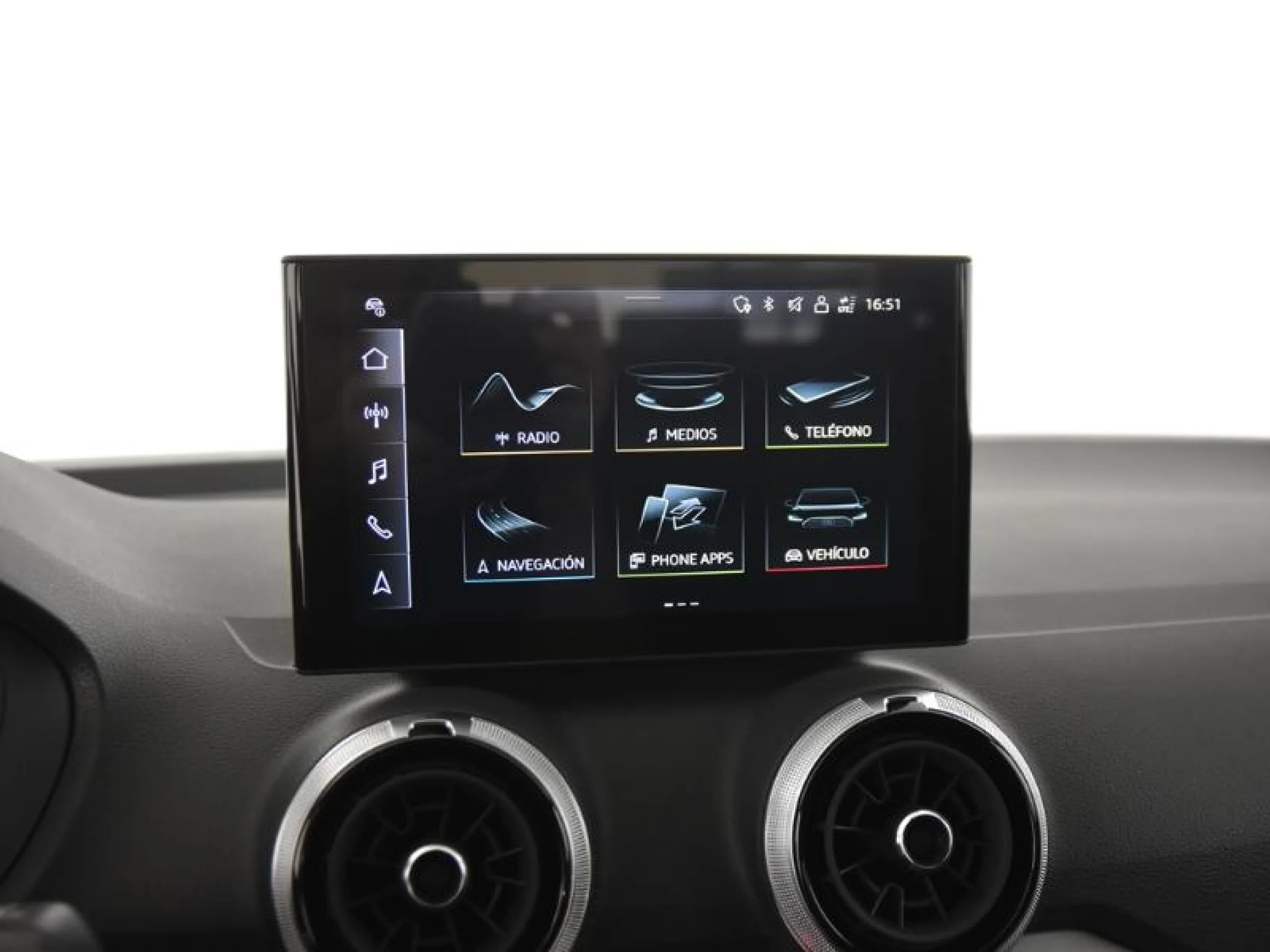 AUDI Q2 ADRENALIN 35 TFSI 110KW (150CV) S TRONIC - Foto 13