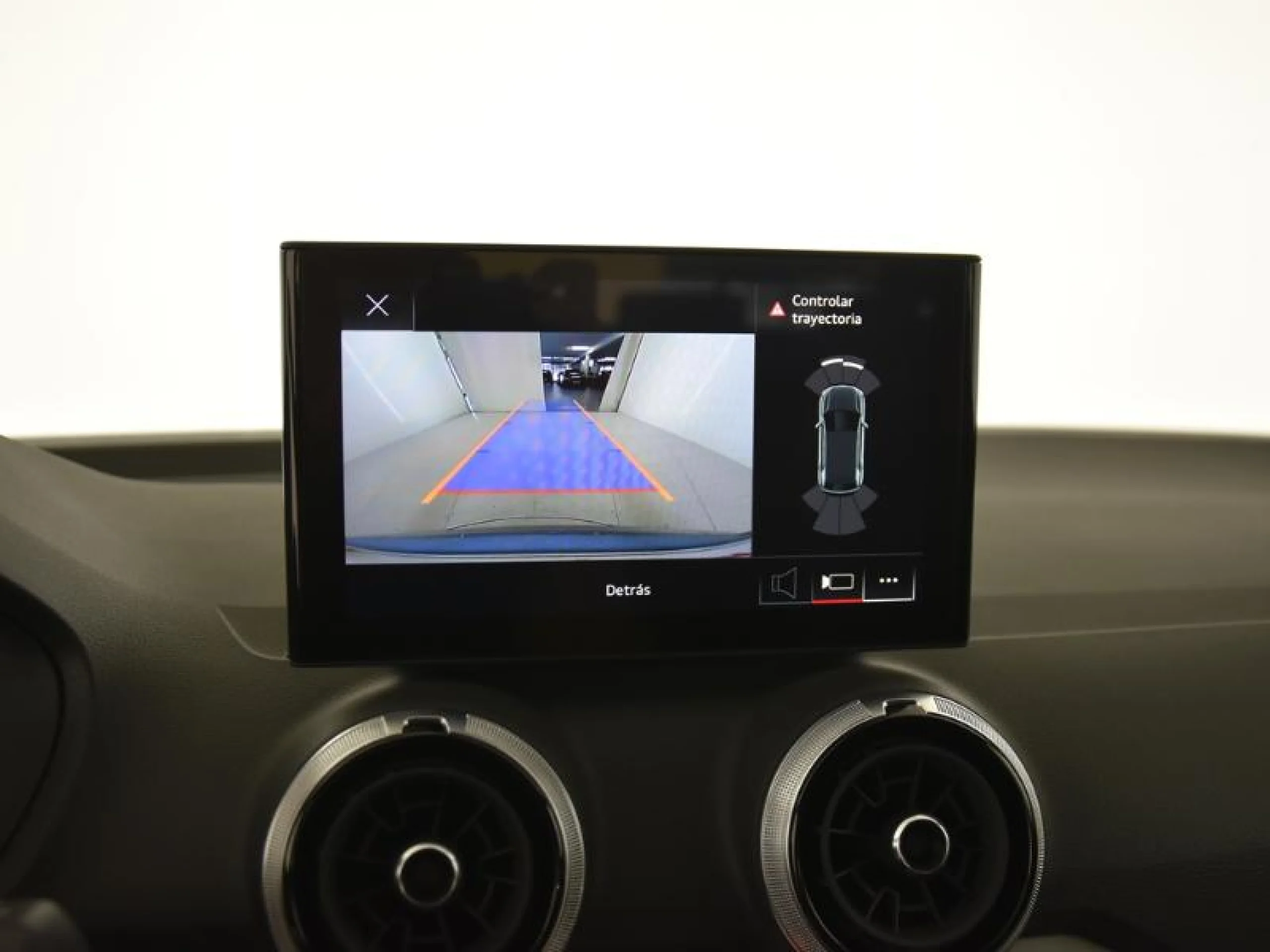 AUDI Q2 ADRENALIN 35 TFSI 110KW (150CV) S TRONIC - Foto 14