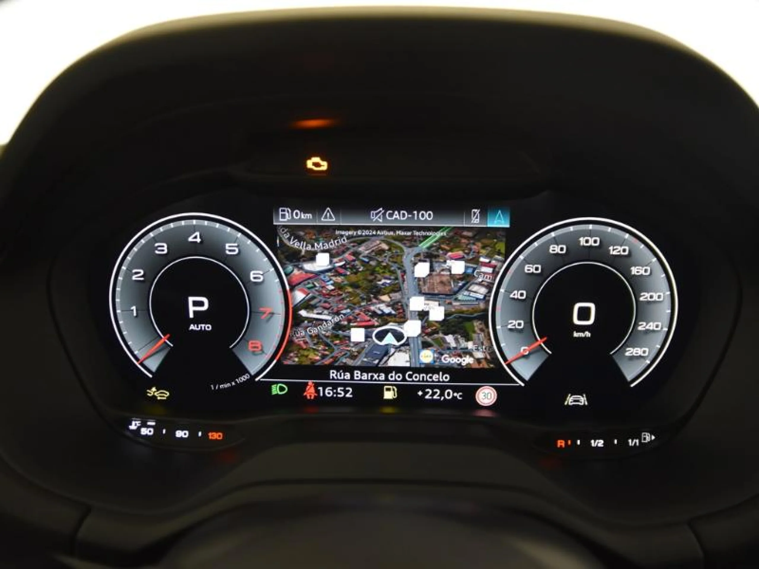 AUDI Q2 ADRENALIN 35 TFSI 110KW (150CV) S TRONIC - Foto 17