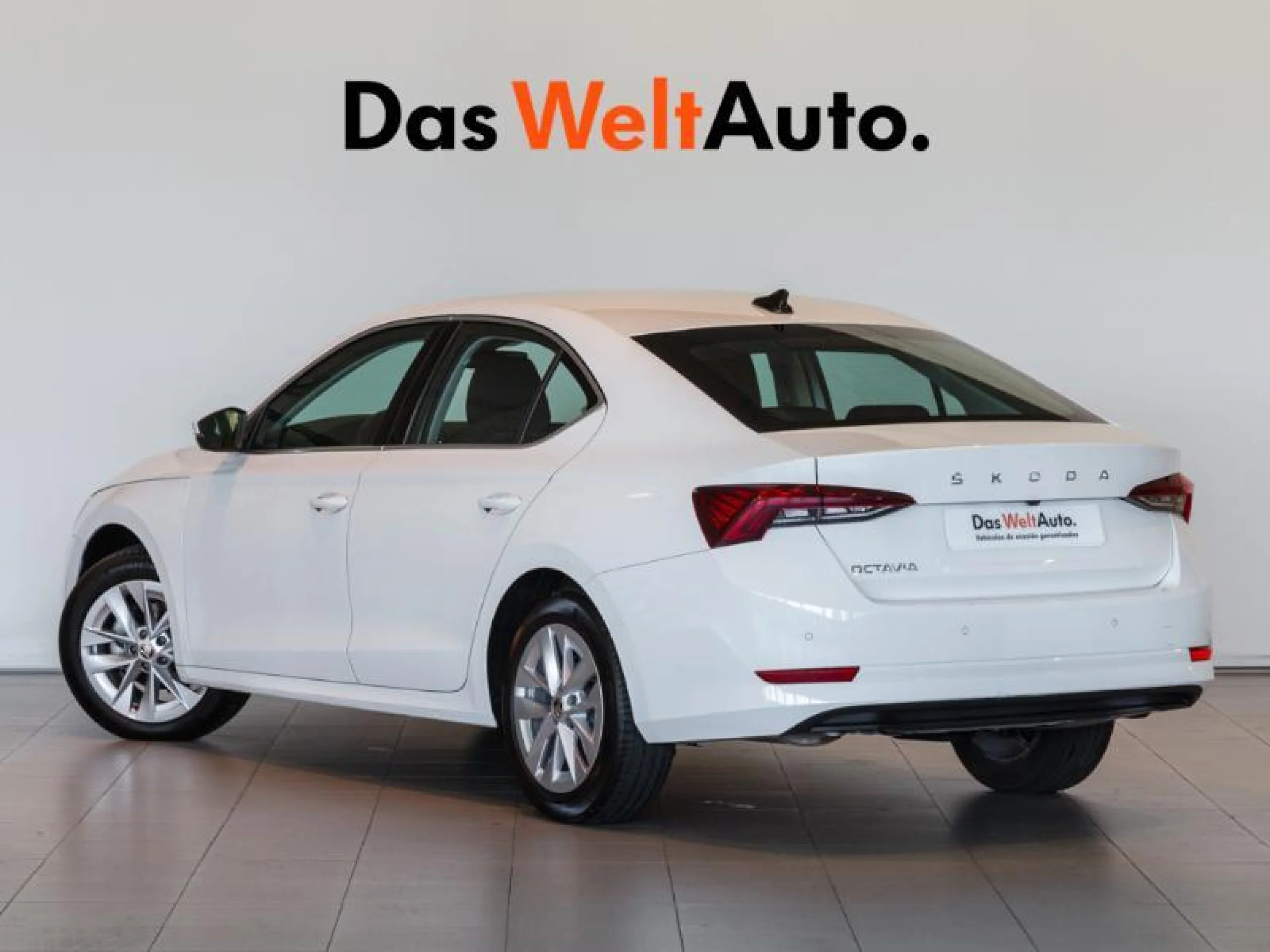SKODA OCTAVIA 2.0 TDI 85KW MANUAL AMBITION PLUS - Foto 2