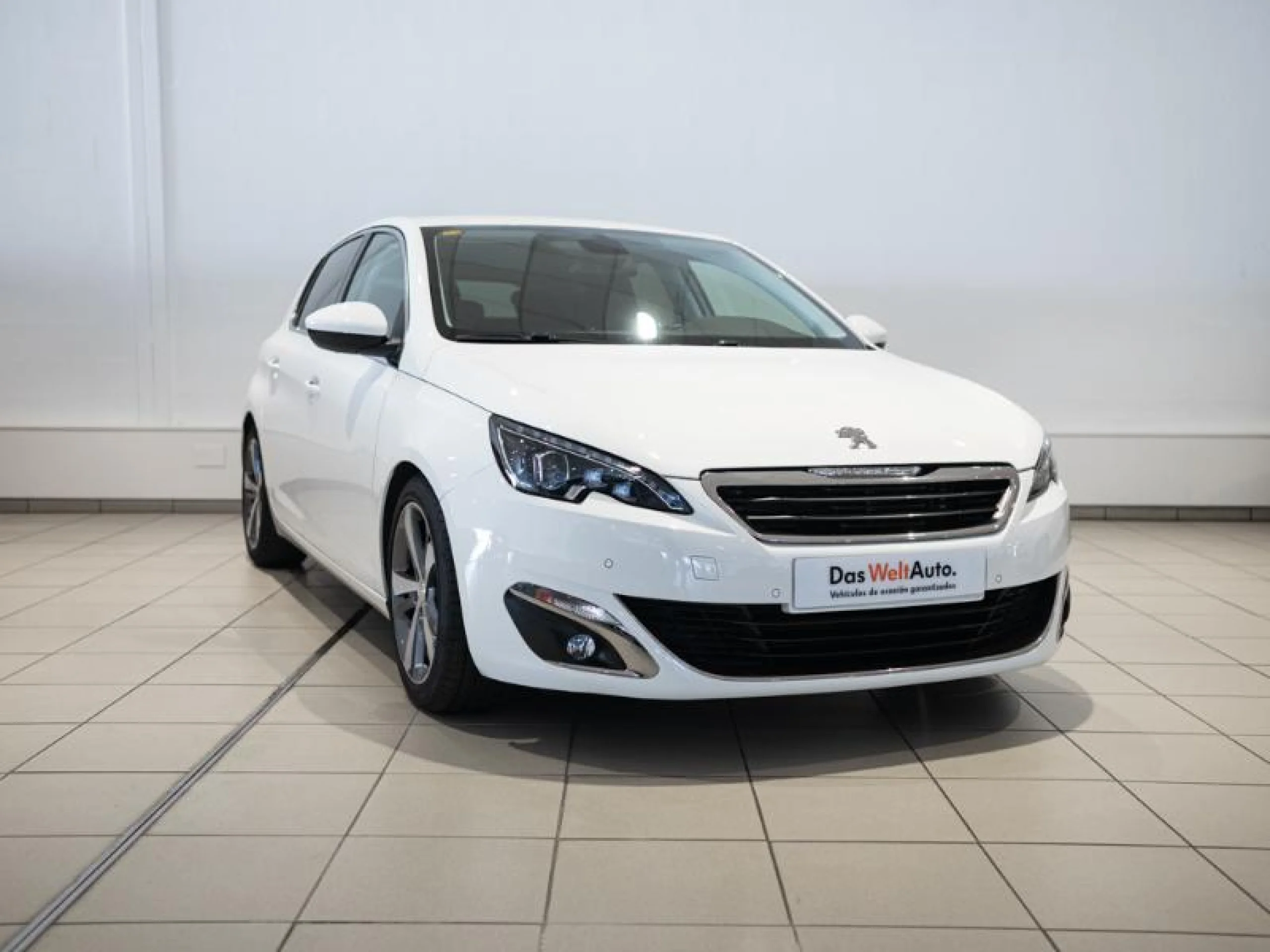 PEUGEOT 308 5P ALLURE 1.2 PURETECH 96KW (130CV) S&S - Foto 1