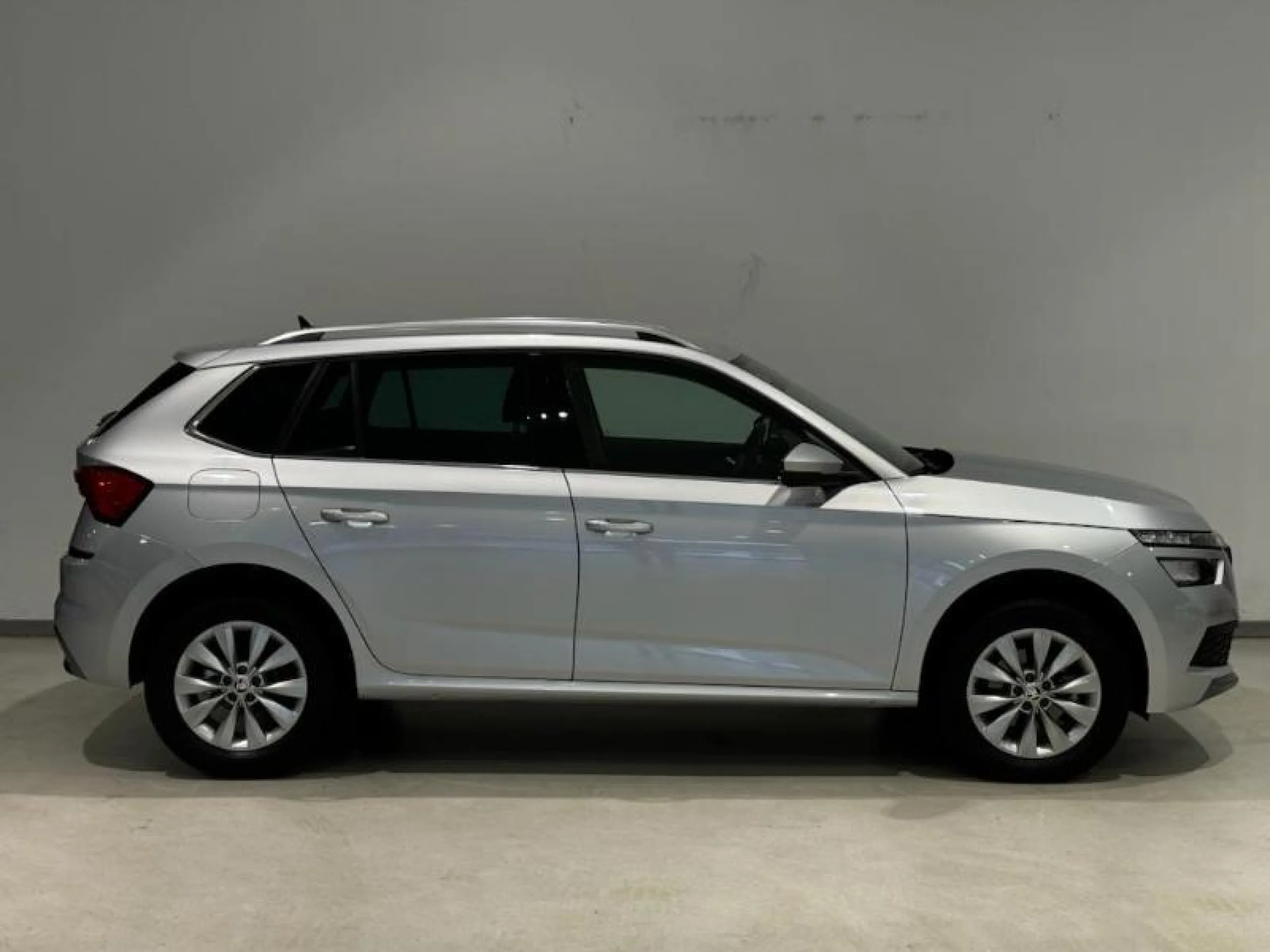 SKODA KAMIQ 1.0 TSI 81KW (110CV) AMBITION - Foto 3