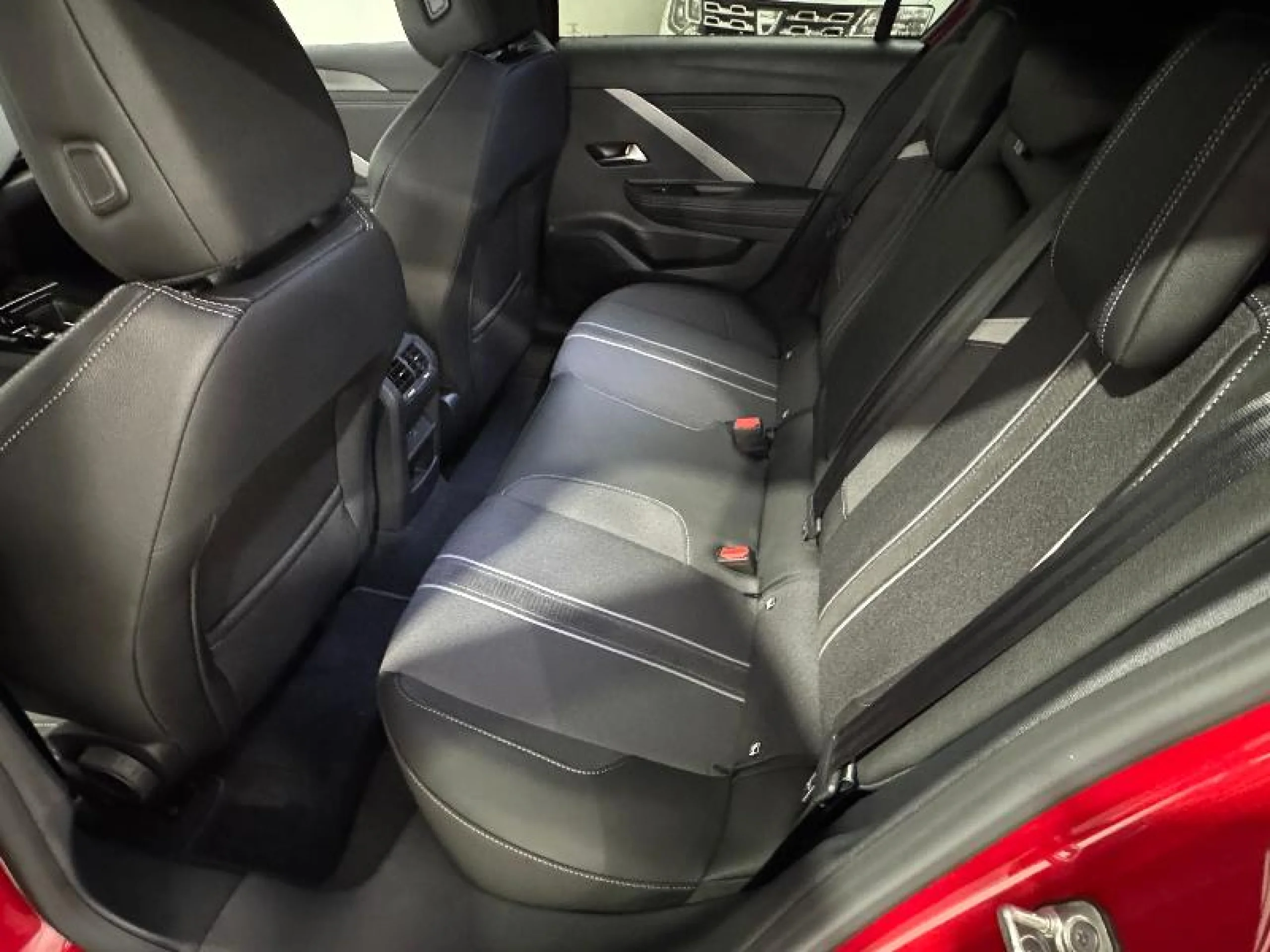 OPEL ASTRA 1.2T XHT 96KW (130CV) GS AUTO - Foto 10