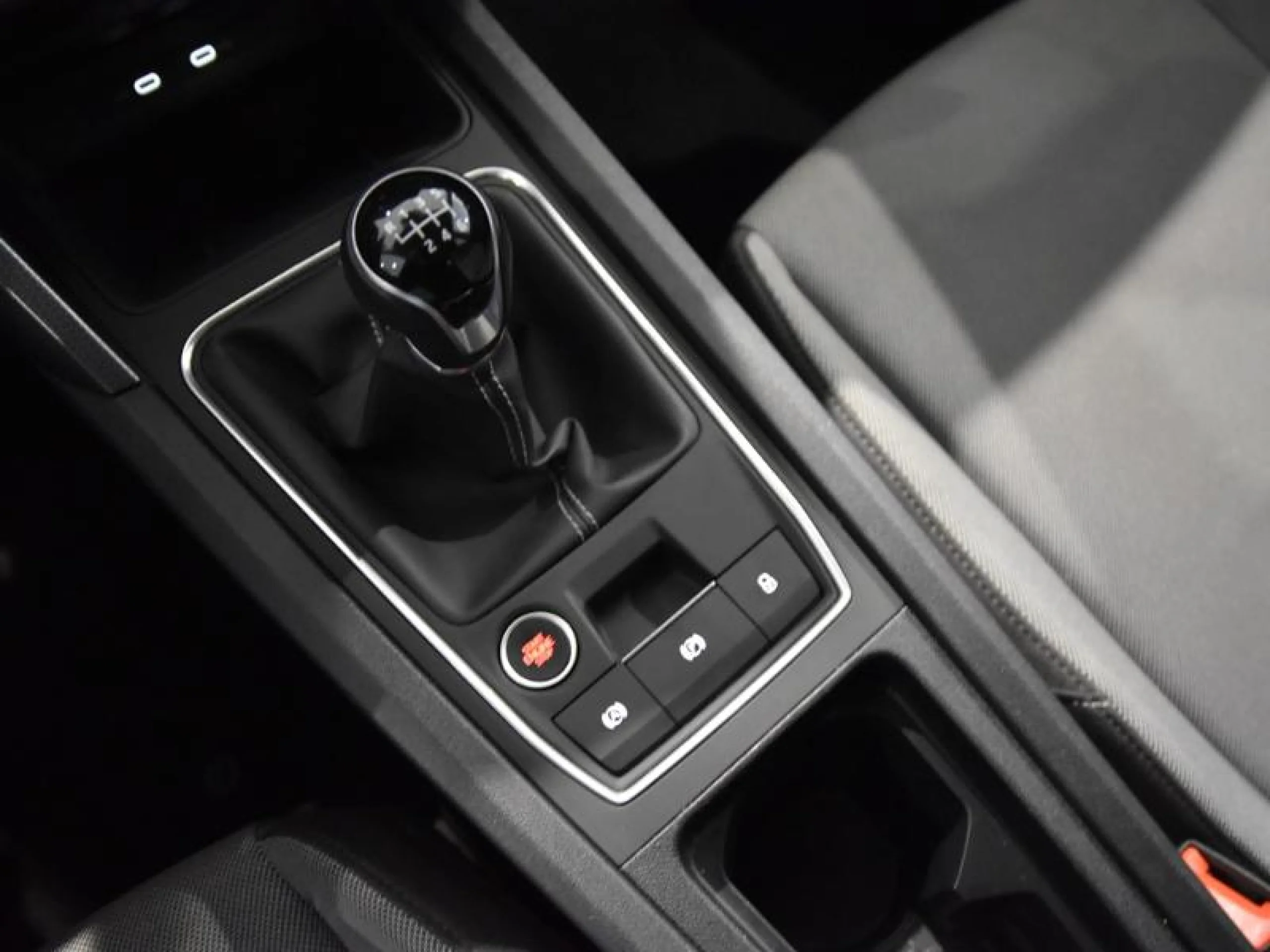 SEAT LEON 1.5 TSI 85KW S&S STYLE 25 ANIVERSARIO - Foto 10