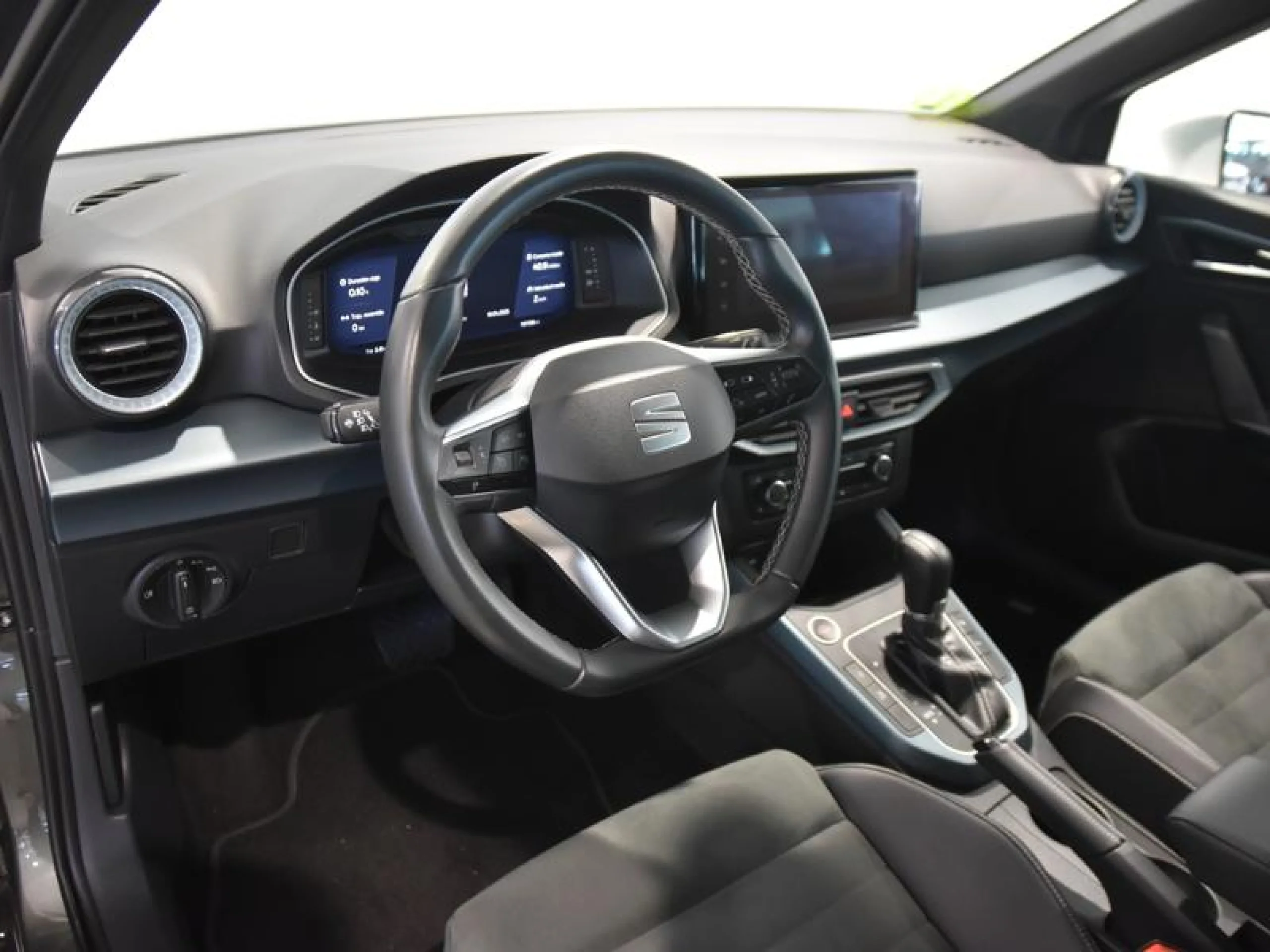 SEAT ARONA 1.5 TSI 110KW DSG SPECIAL EDITION - Foto 9