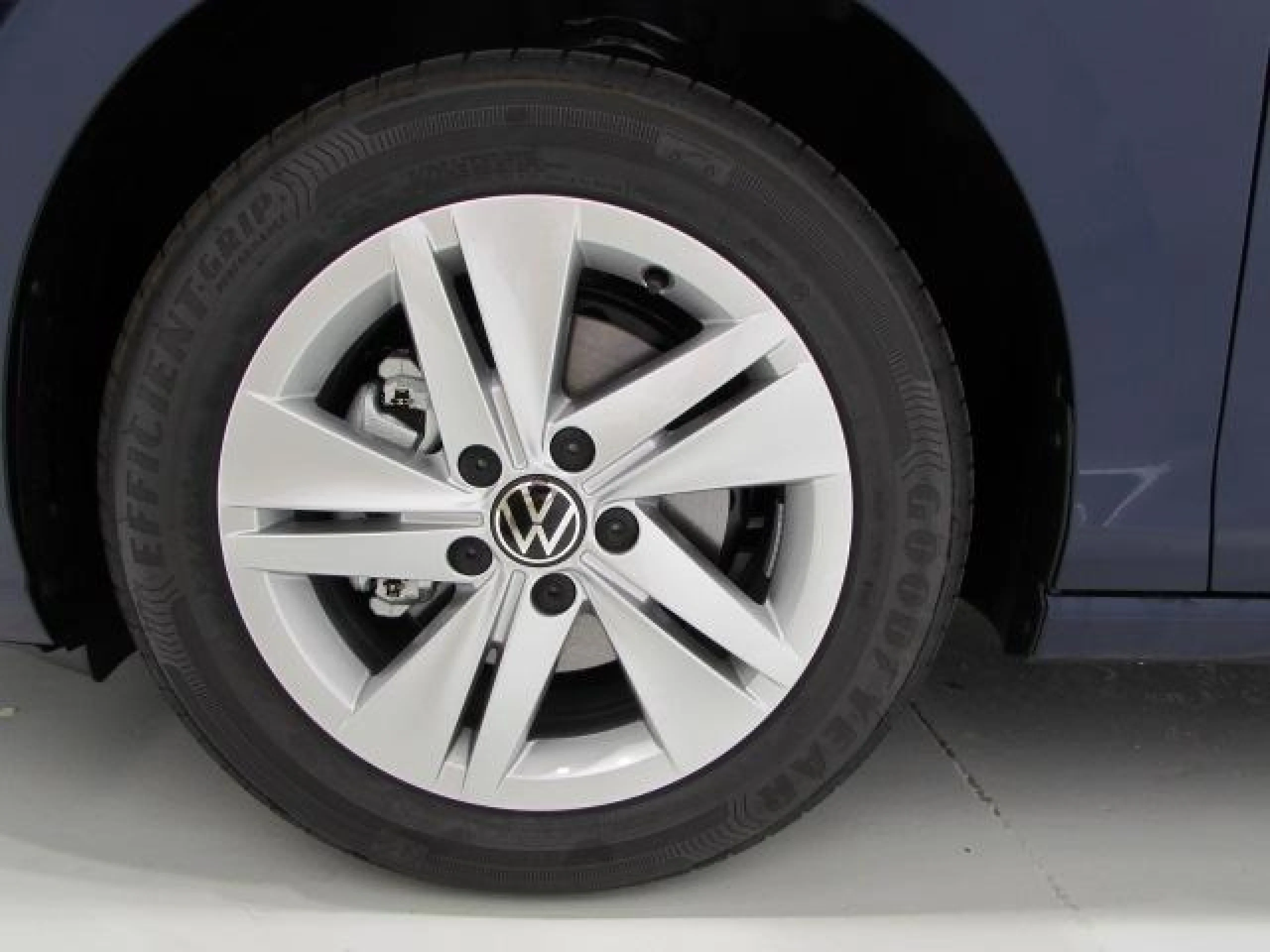 VOLKSWAGEN GOLF LIFE 1.0 ETSI 81KW (110CV) DSG - Foto 8