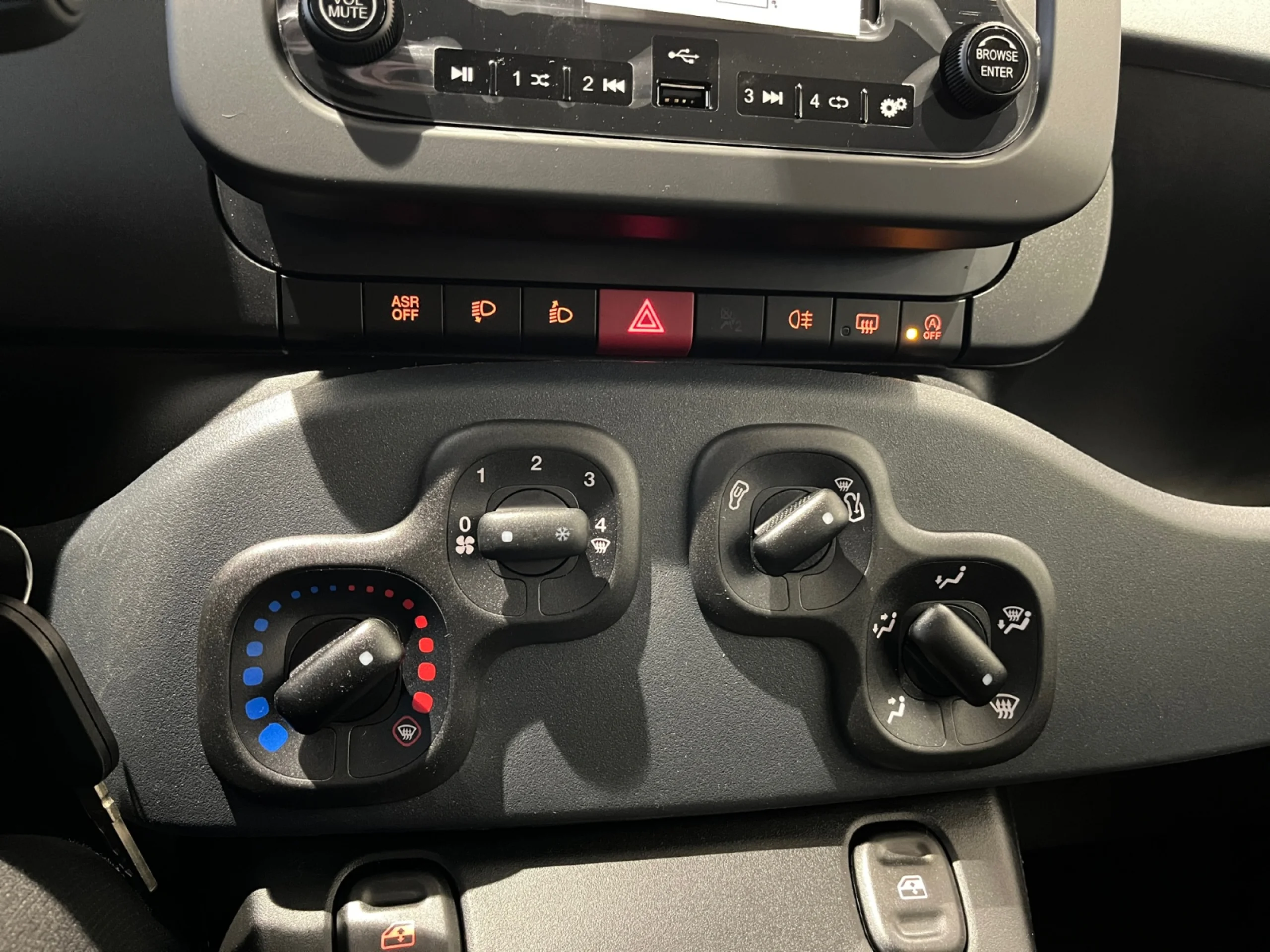 FIAT PANDA PANDA MY25 PANDA ICON - Foto 13