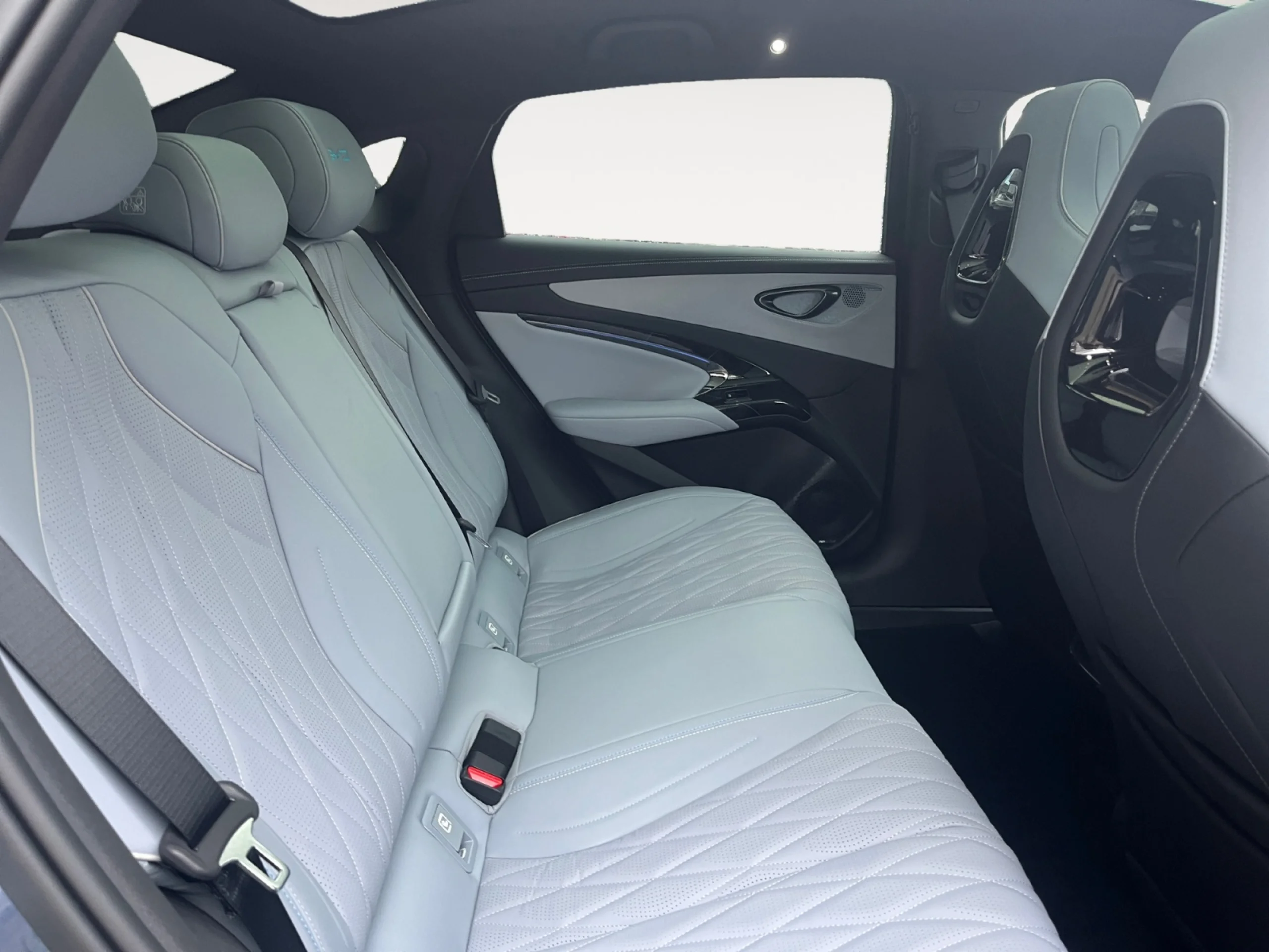 BYD SEAL DESIGN RWD - Foto 6