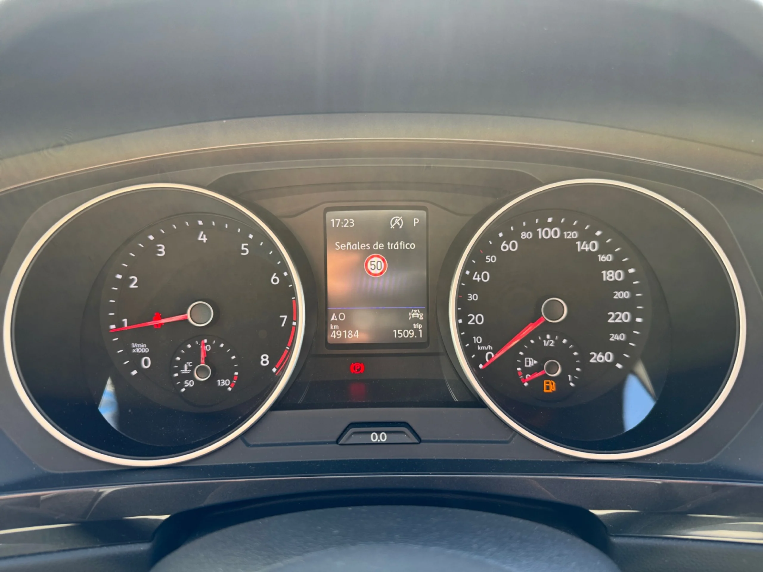 VOLKSWAGEN TIGUAN URBAN SPORT 1.5 TSI 110KW (150CV) - Foto 10