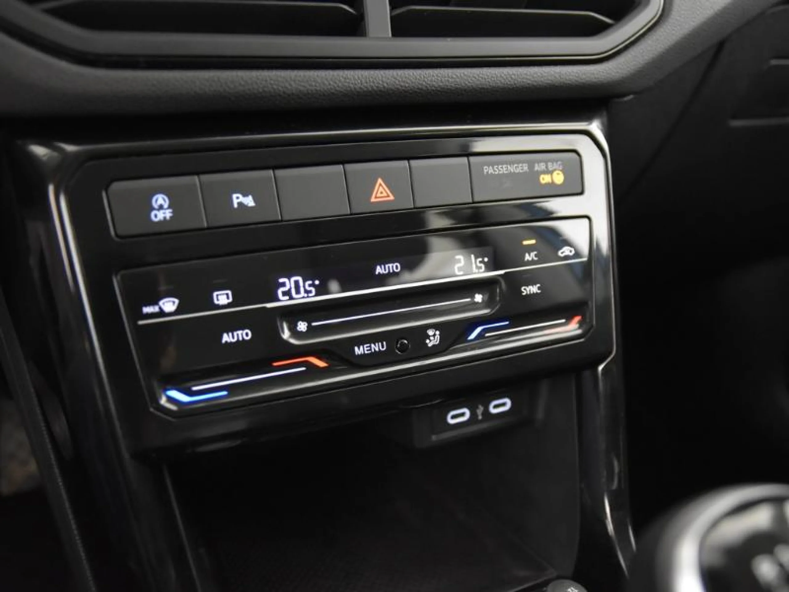 VOLKSWAGEN T CROSS ADVANCE 1.0 TSI 81KW (110CV) - Foto 11