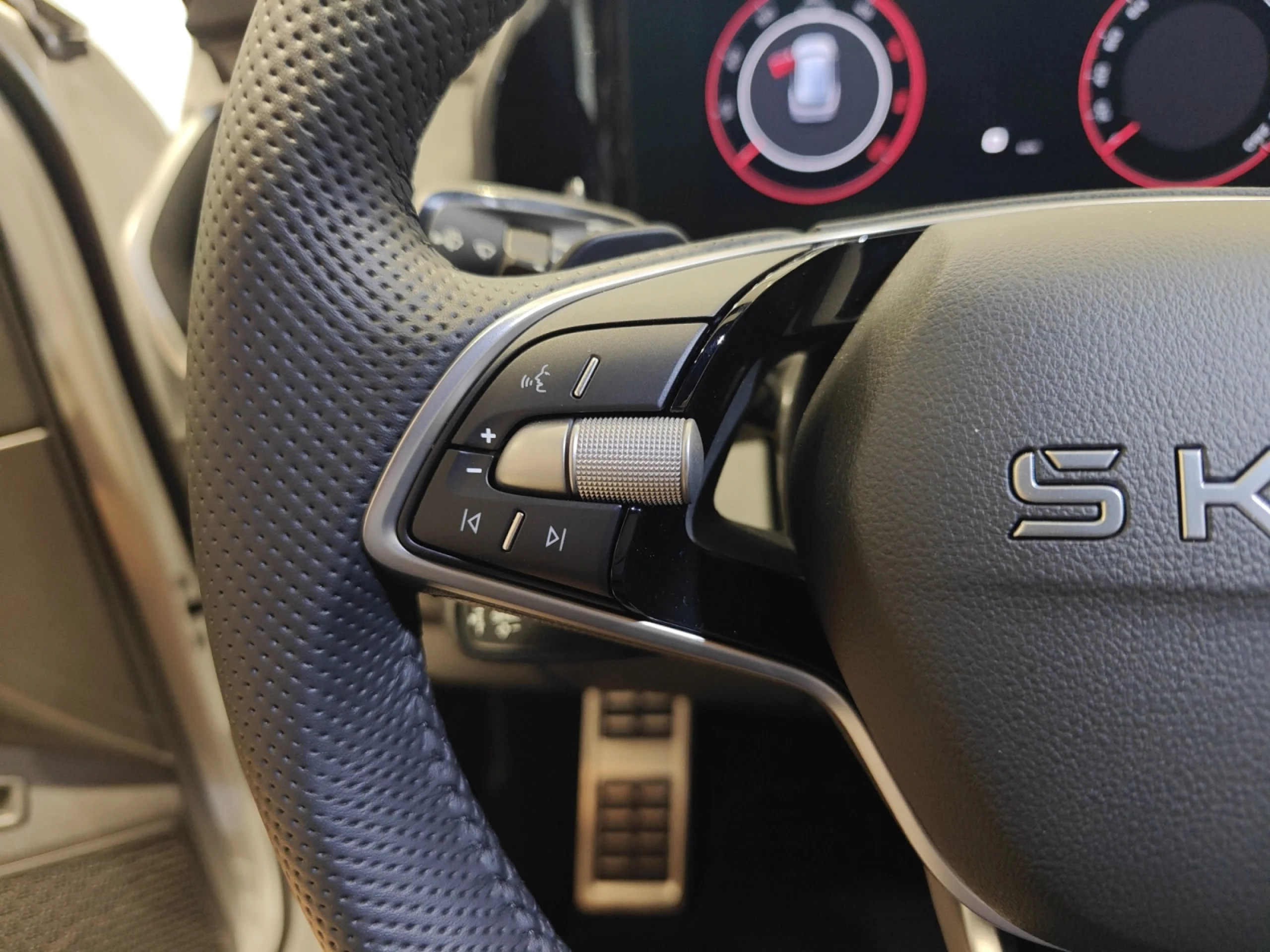 SKODA KODIAQ 2.0 TDI 110KW (150CV) DSG SPORTLINE - Foto 11