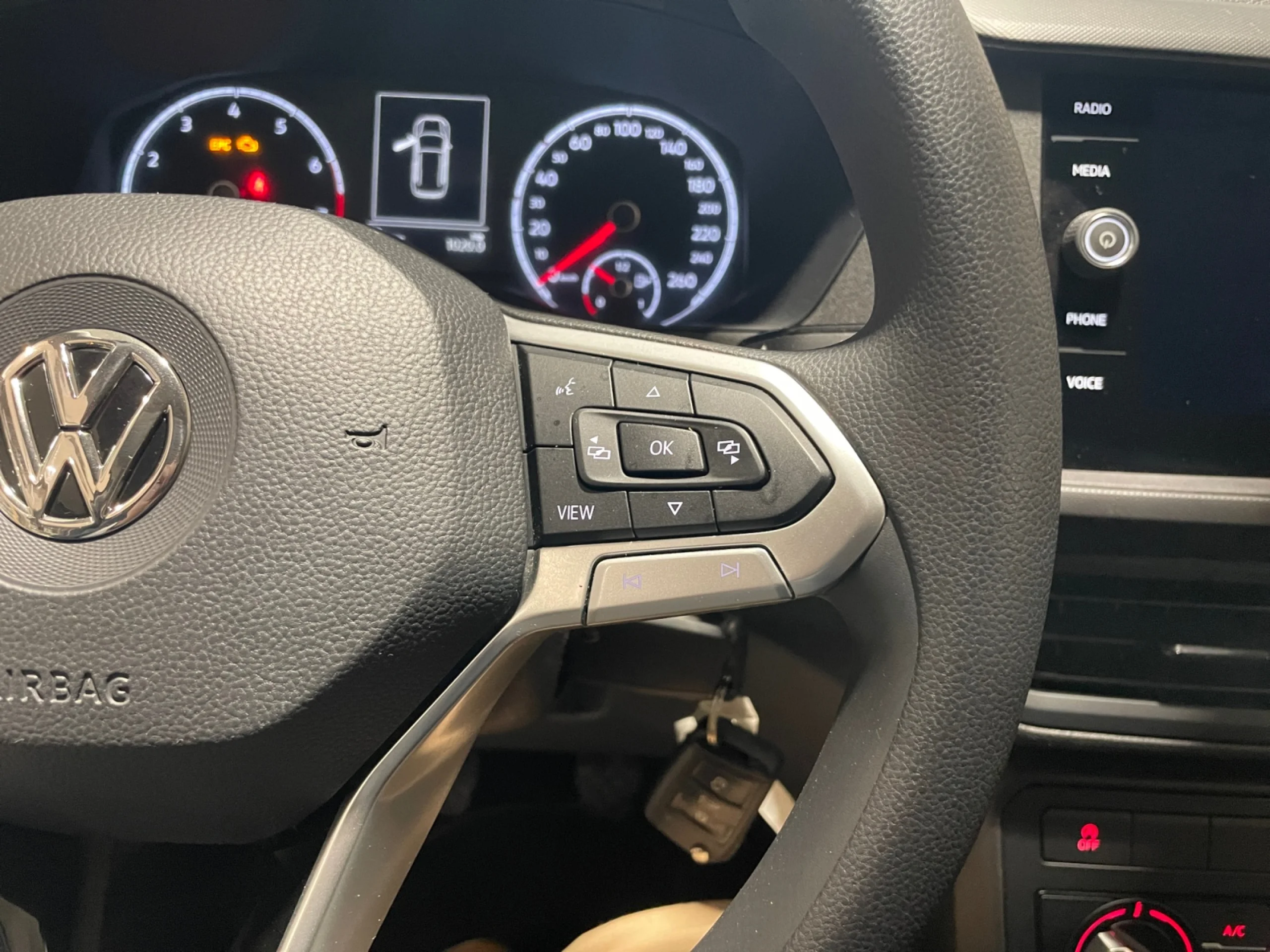 VOLKSWAGEN T CROSS EDITION 1.0 TSI 70KW (95CV) - Foto 10