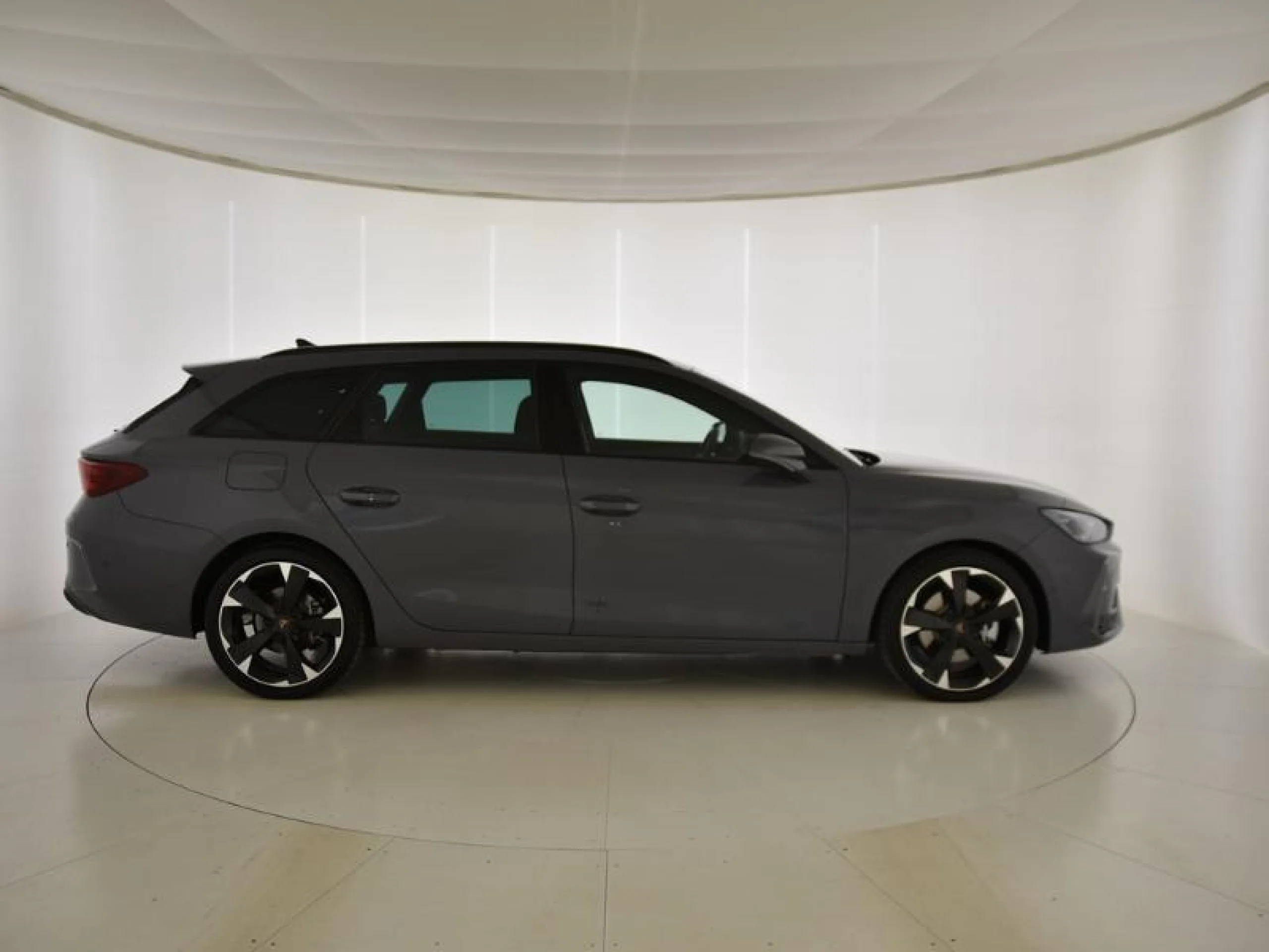 CUPRA LEON SP 1.5 TSI E HYBRID 150W (204CV) DSG - Foto 3