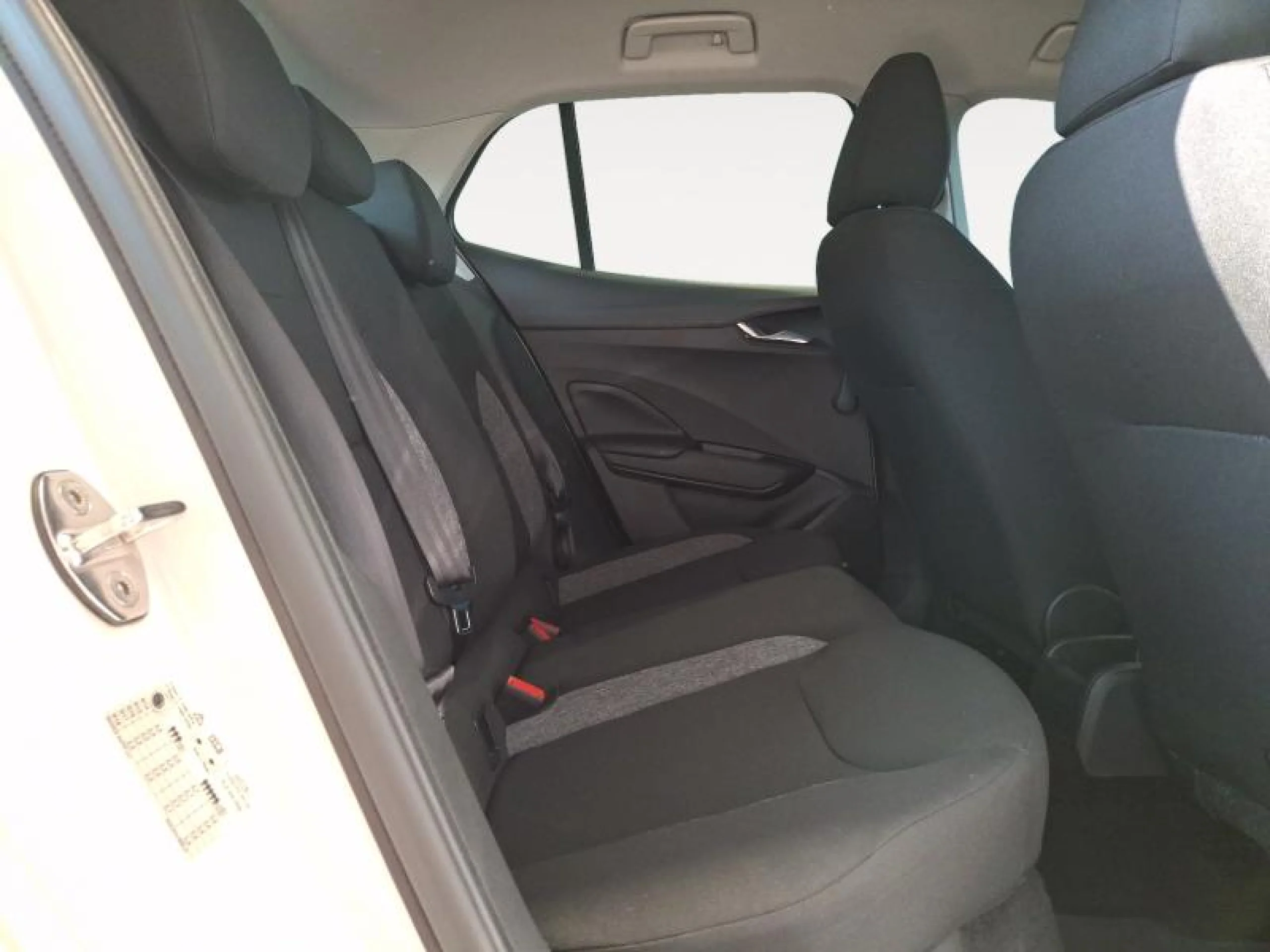 SKODA FABIA 1.0 MPI 59KW (80CV) ACTIVE - Foto 6