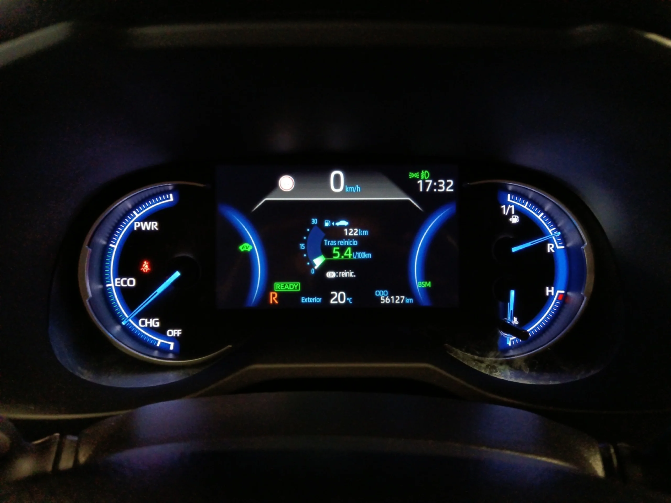 TOYOTA Rav4 2.5L 220H STYLE 4WD - Foto 10